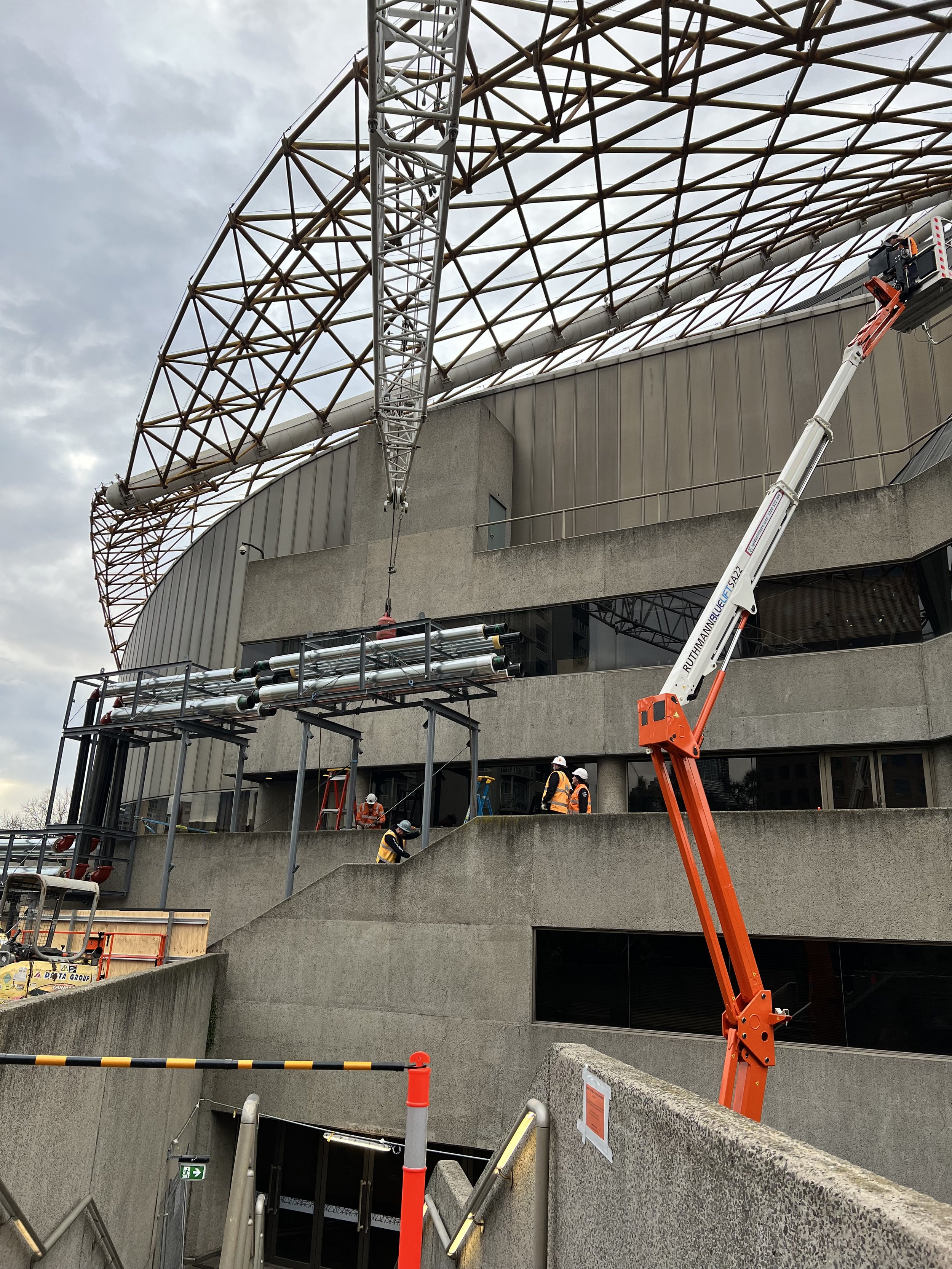 Rigging and Demolition for Ellis Air