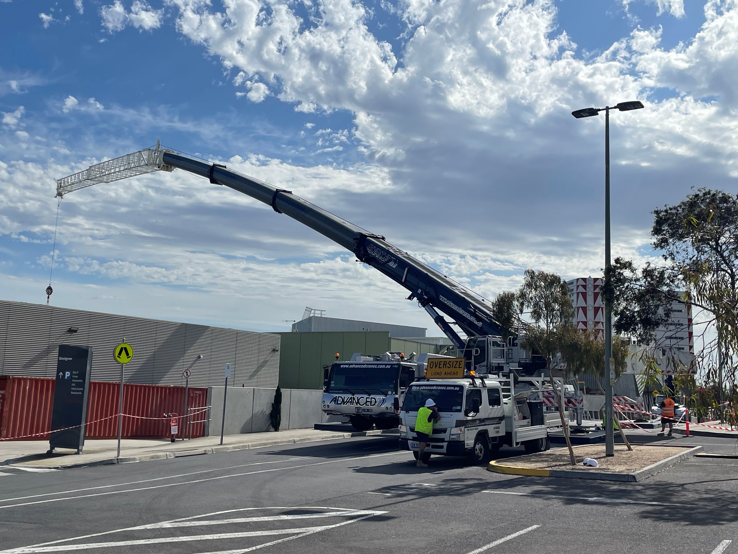 rigging woodgrove shopping centre