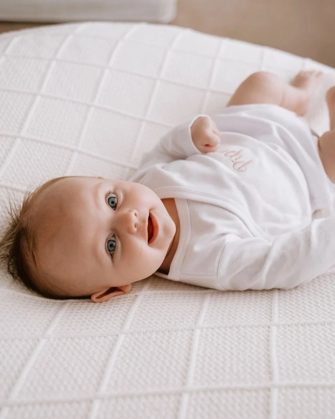 Meet Miss Piper from Perth,
At 4.5 months old this little girl had her mum well and truly wrapped around her finger. She was a full time snacker both day and night, having 40 to 80ml per feed, outgrowing her co sleeper and getting more difficult to b