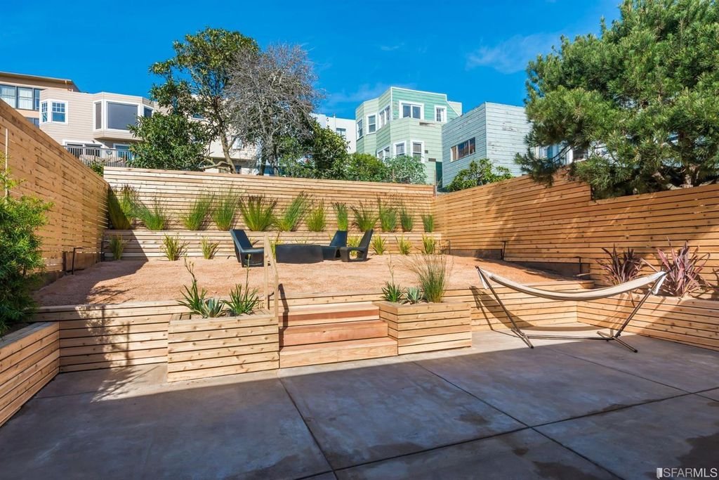 Fox Brother's Construction - 4524 Balboa - Garden