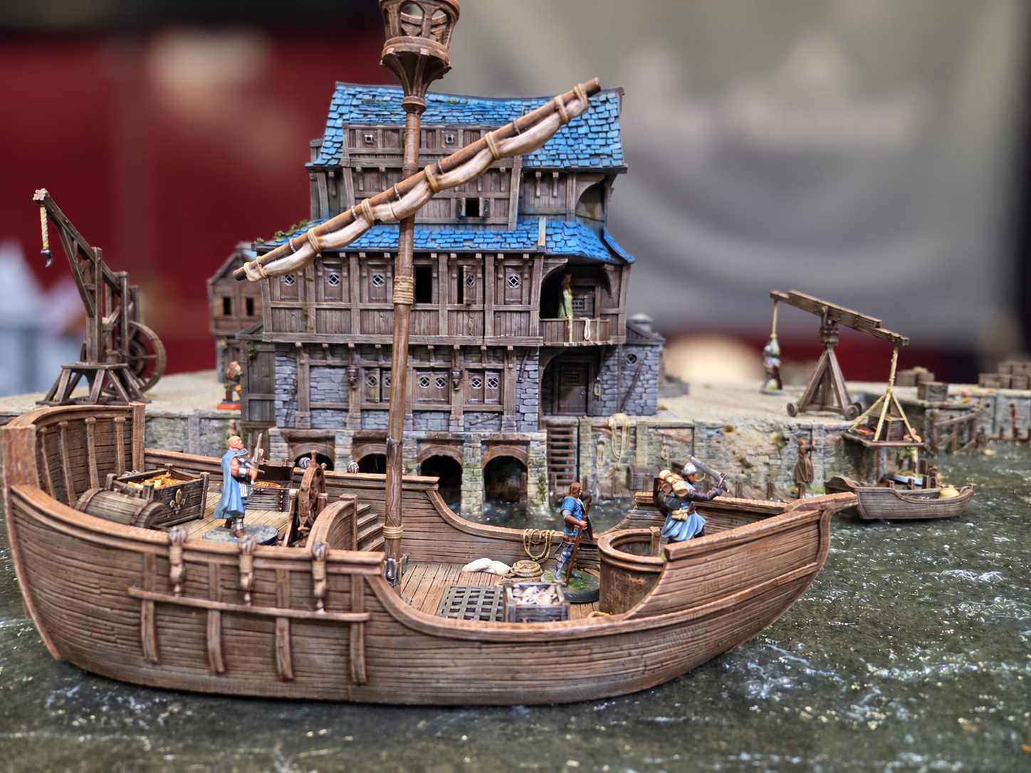 Houten schip in zachte achtergrondonscherpte.png