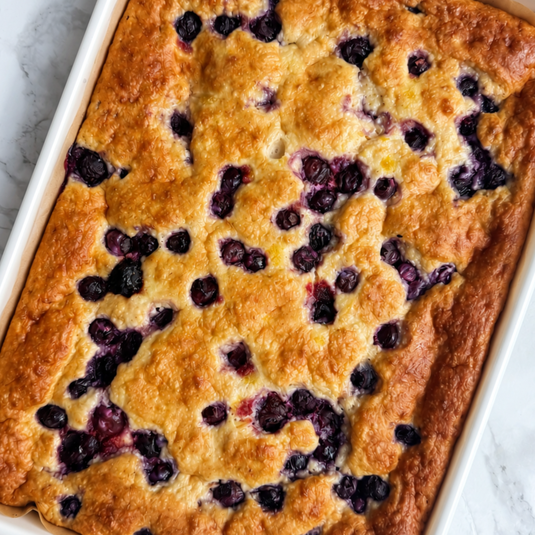 Lemon &amp; Blueberry Baked Pancakes 