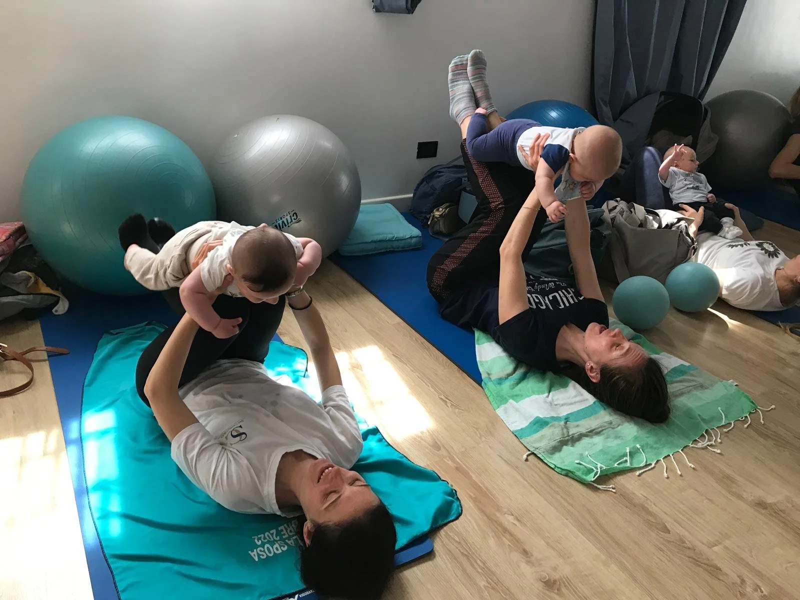 Yoga Post Parto: due storie che raccontano la rinascita