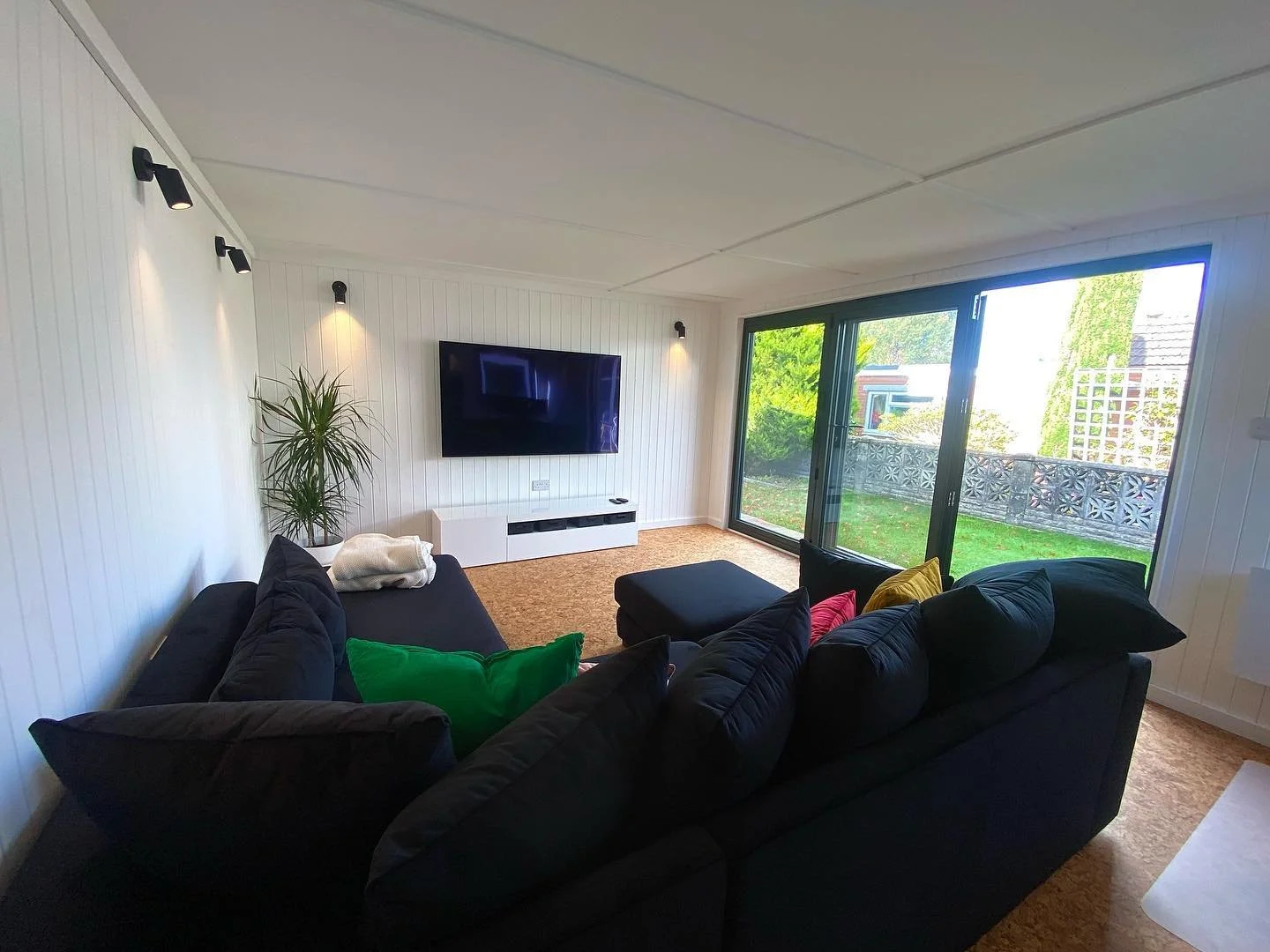 The Family Garden Room - Whitchurch