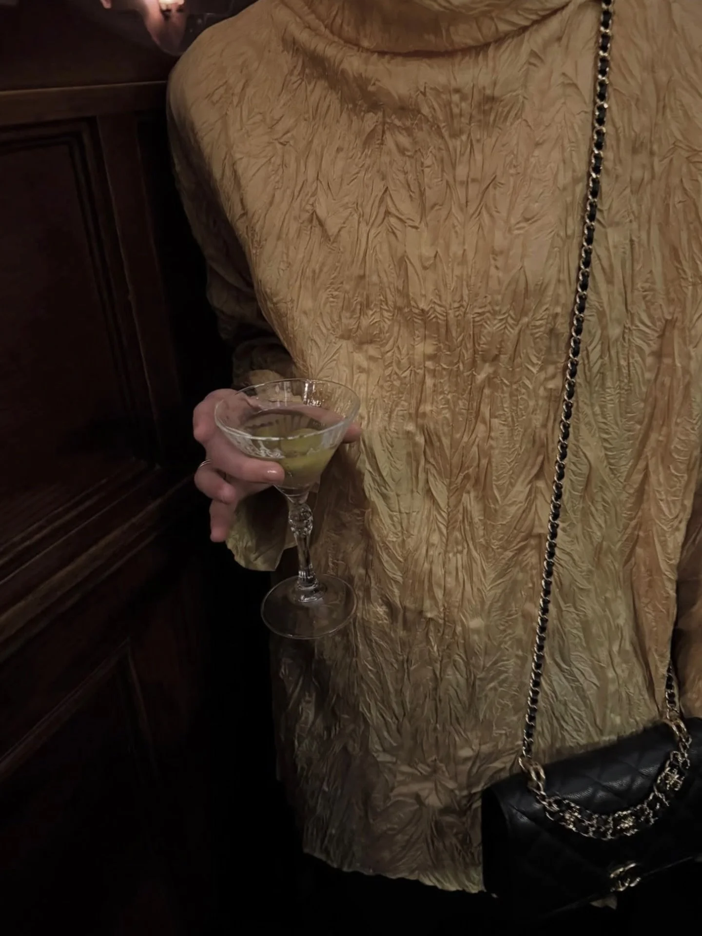 @christietyler wears vintage Issey Miyake from Maison44. 🍸