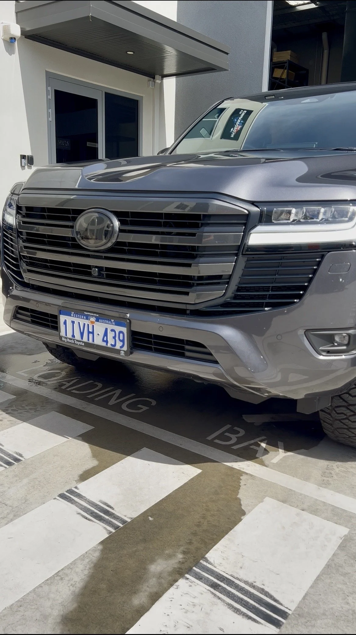 LC300 Series Grille with colour coded gunmetal grey feature strips