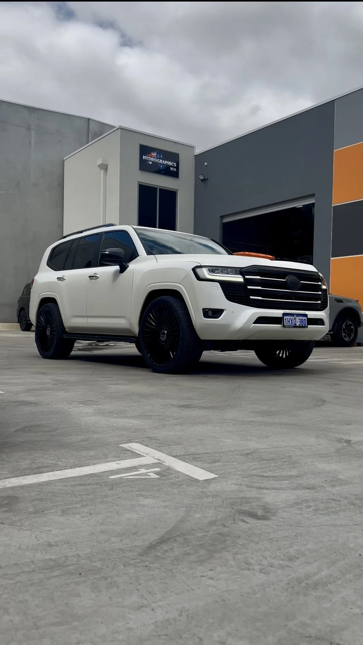 LC300 Series Grille with colour coded white feature strips in matte finish to match PPF