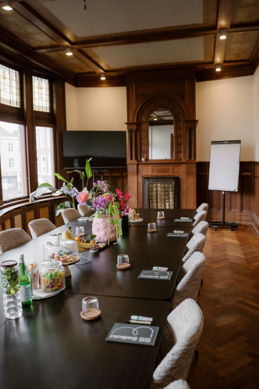 De trainingsruimte van BeBold Academy in Den Haag die ingezet kan worden voor de lunch en learn sessies.