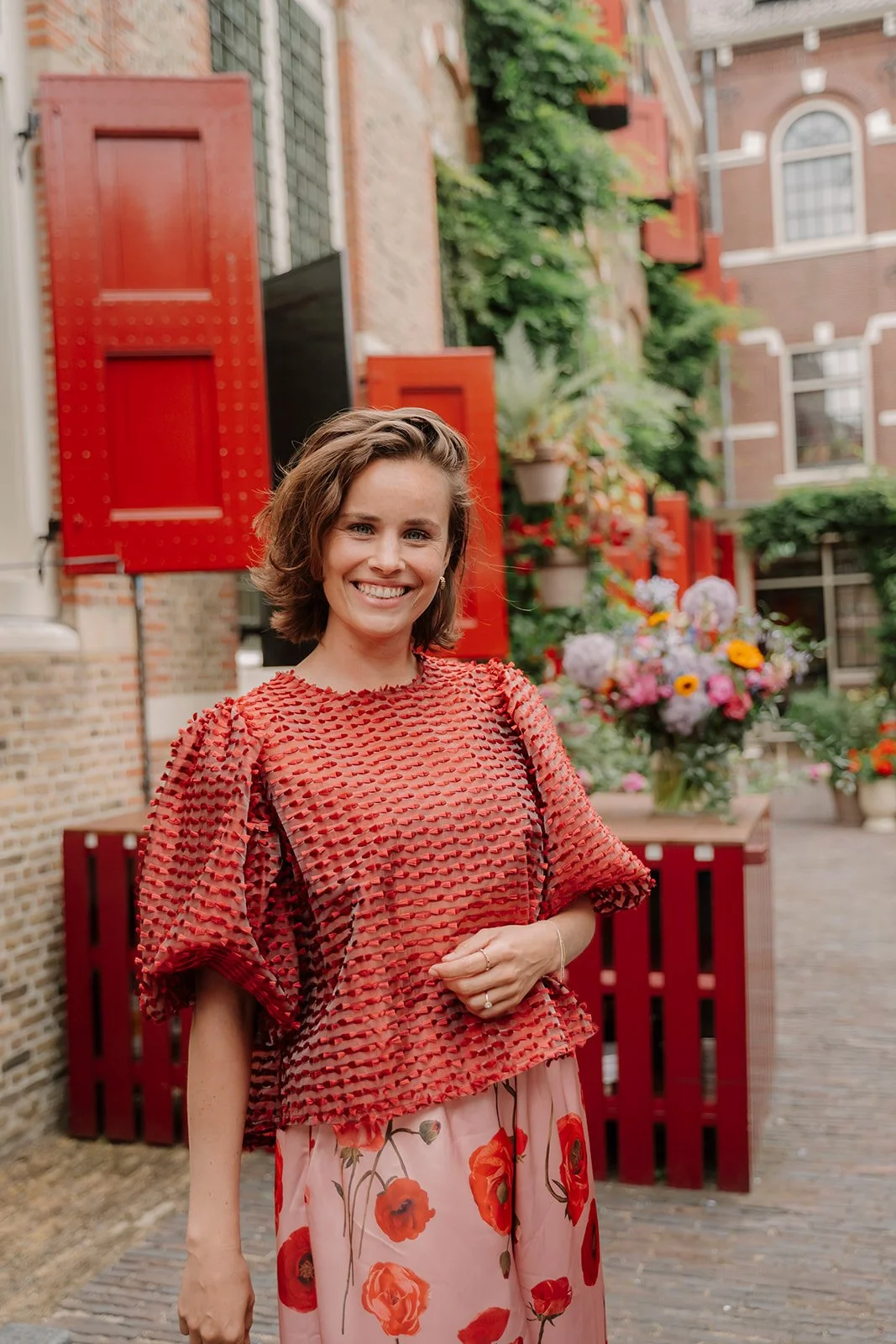 Trainer en oprichter van BeBold Academy Lindy Bremer begeleid de cursisten.