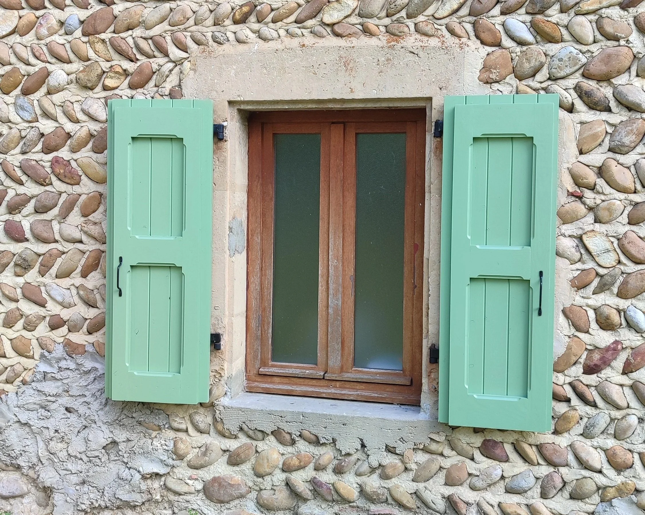 Volets dauphinois sur mesure