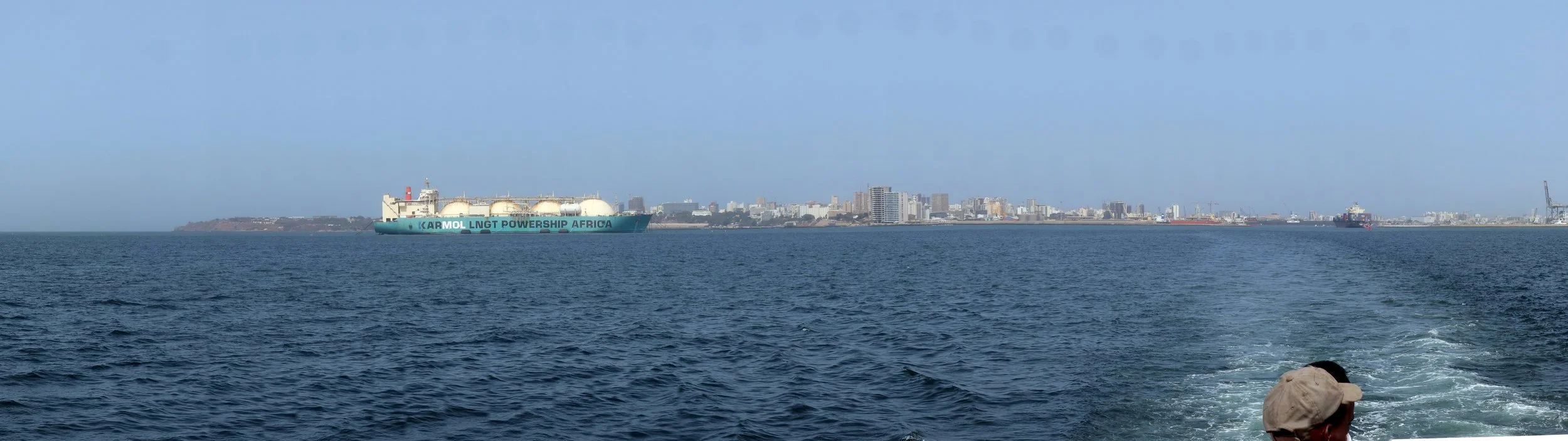 128 Küstenpanorama Dakar.jpg