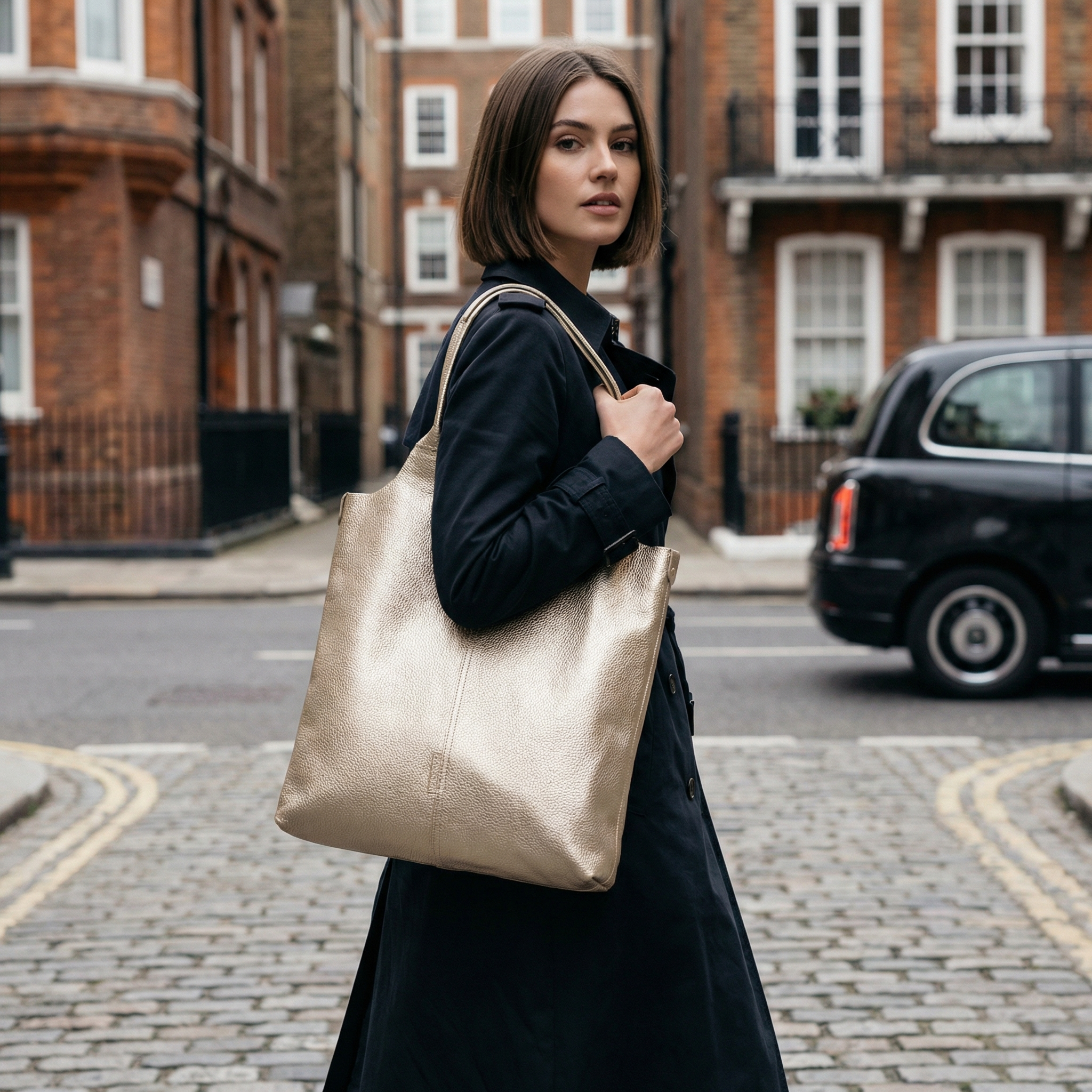 London W1 handbag gold