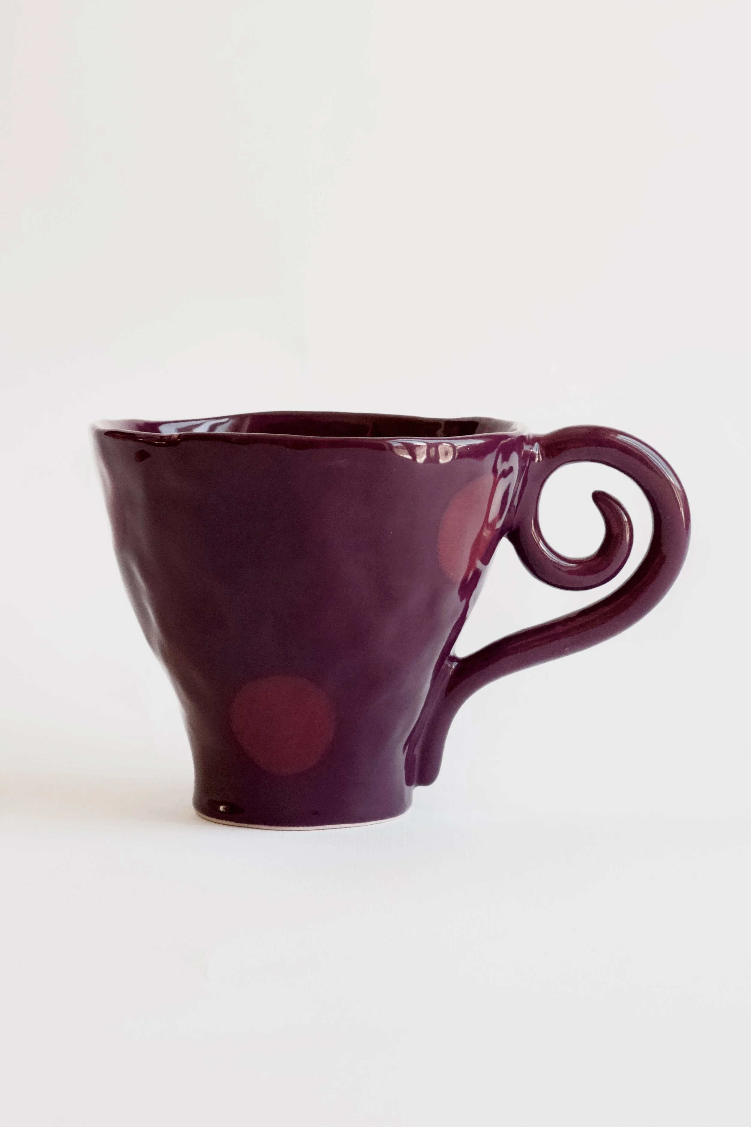 Fond Aubergine gros pois Pourpre