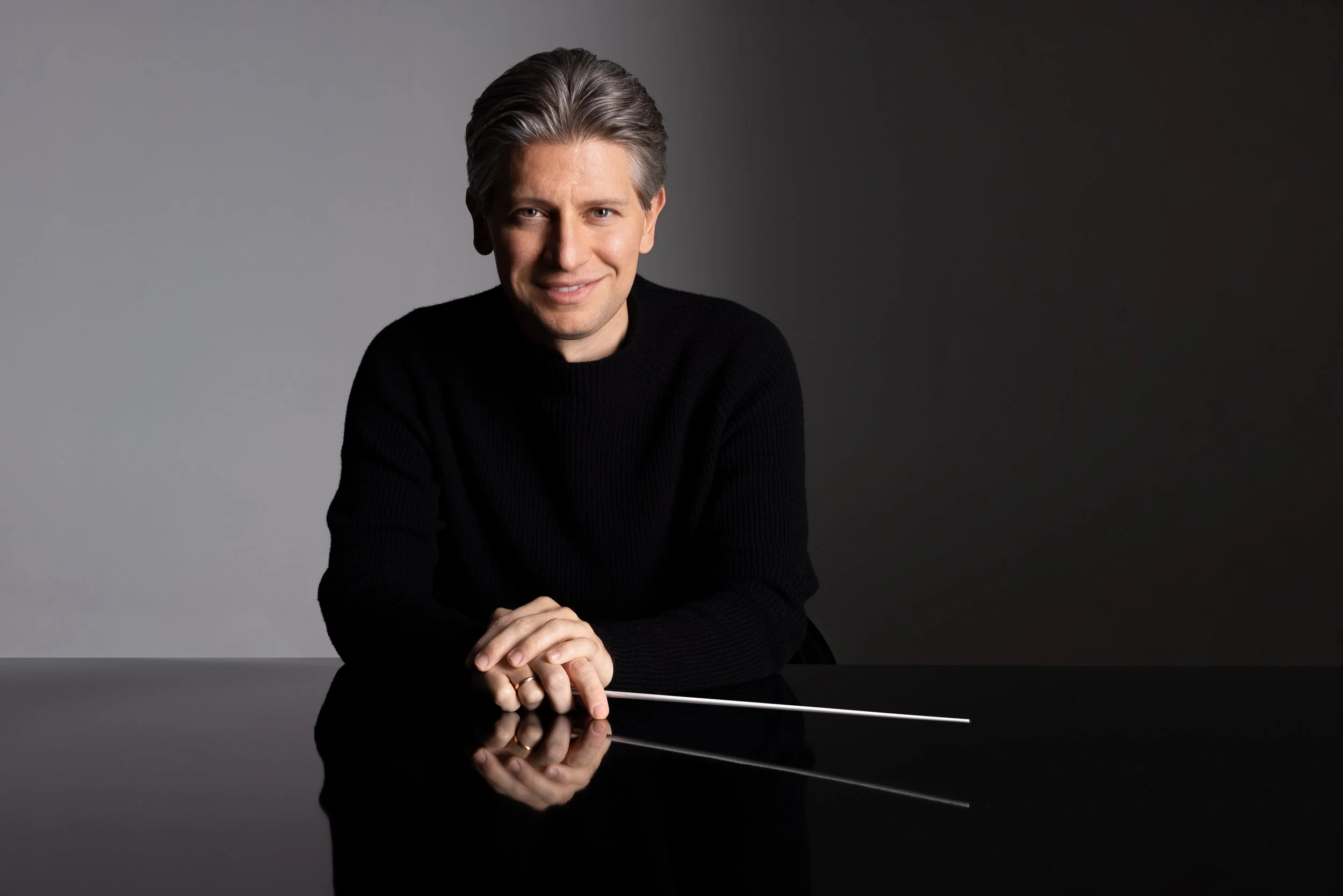 Tokyo Metropolitan Symphony Orchestra (TMSO) is pleased to announce its titled conductors from the 2026/2027 season!