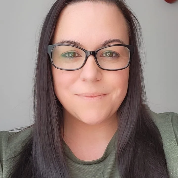 Michelle, Gestalt therapist supporting neurodivergent clients in Basingstoke