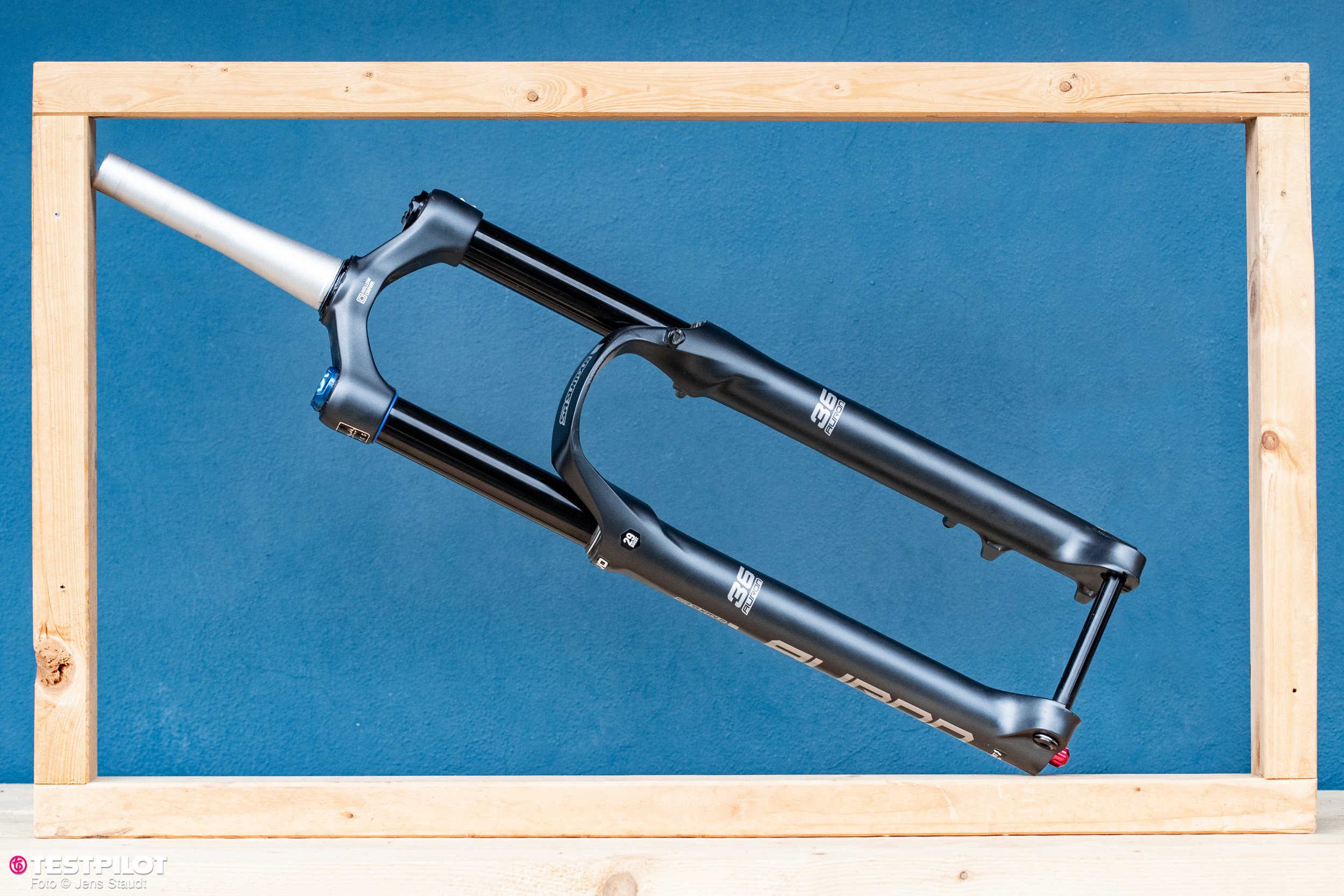 Foto_Jens_Staudt_TESTPILOT_SR_Suntour_Auron-9717.jpg