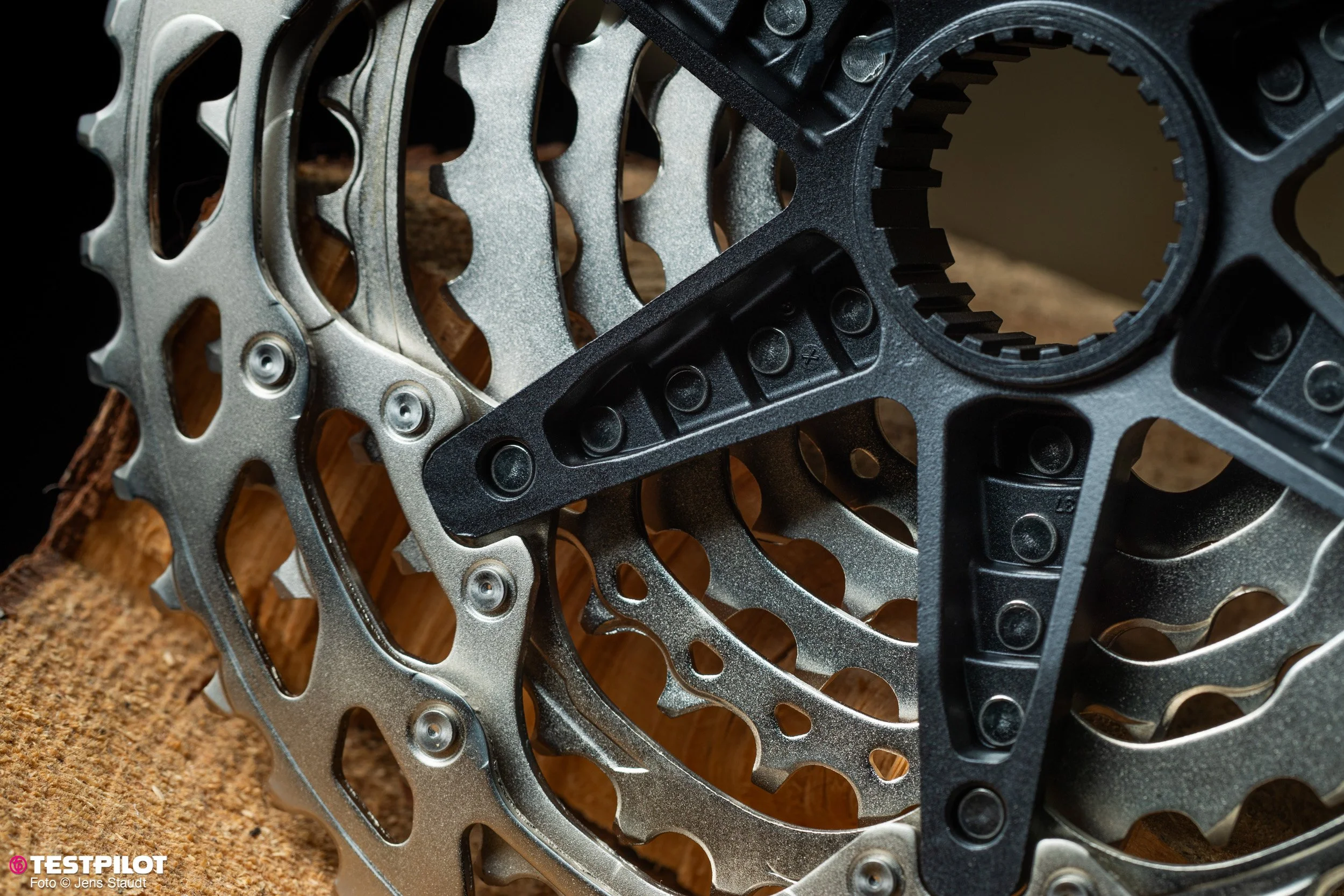 Foto_Jens_Staudt_Shimano_wireless_comparison_XTR_XT_DEORE_review-3184.jpg