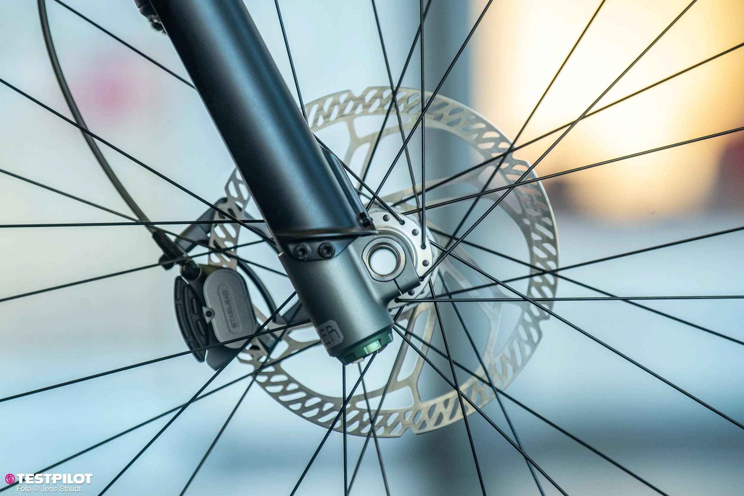 Foto_Jens_Staudt_Eurobike_Stablead_Bikeparts_Shocks_Forks-2628.jpg