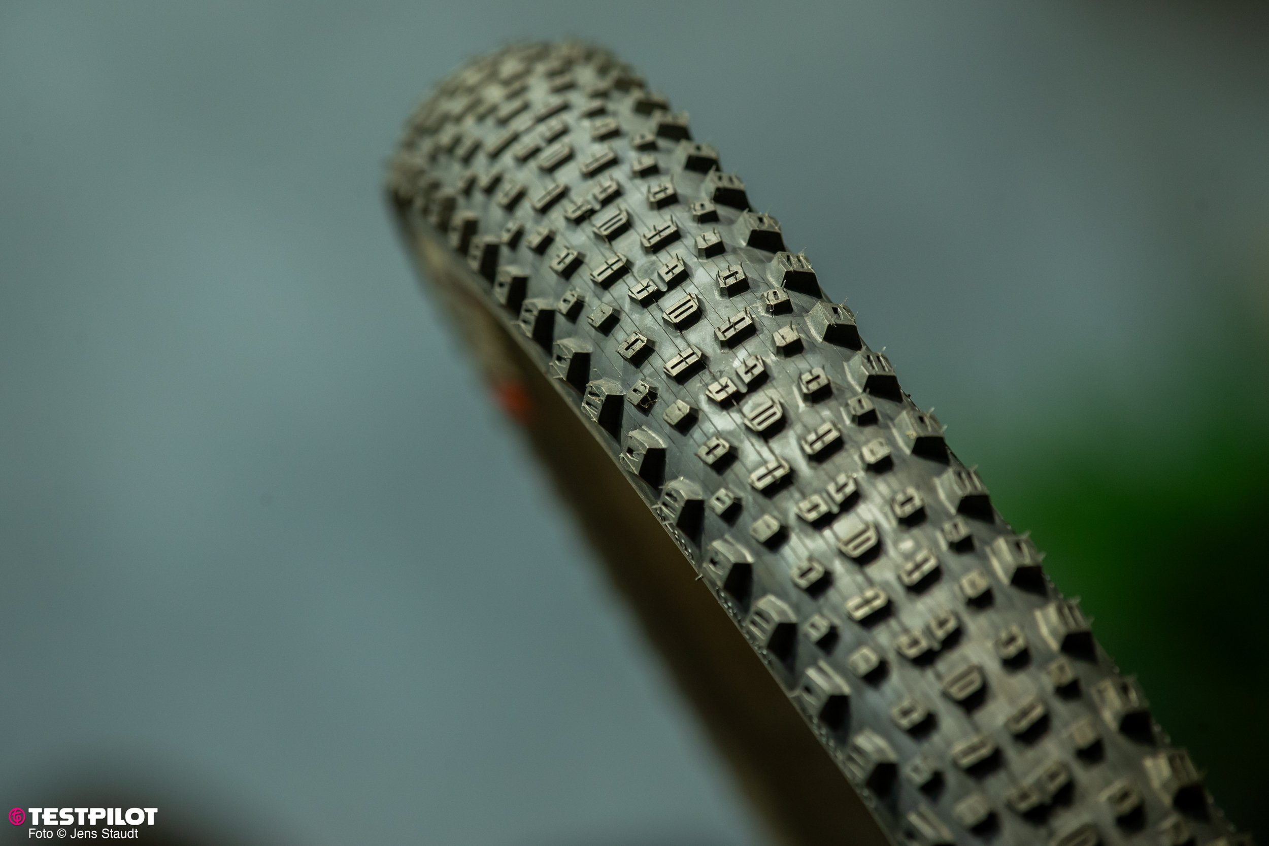 Foto_Jens_Staudt_Eurobike_Kenda-2046.jpg