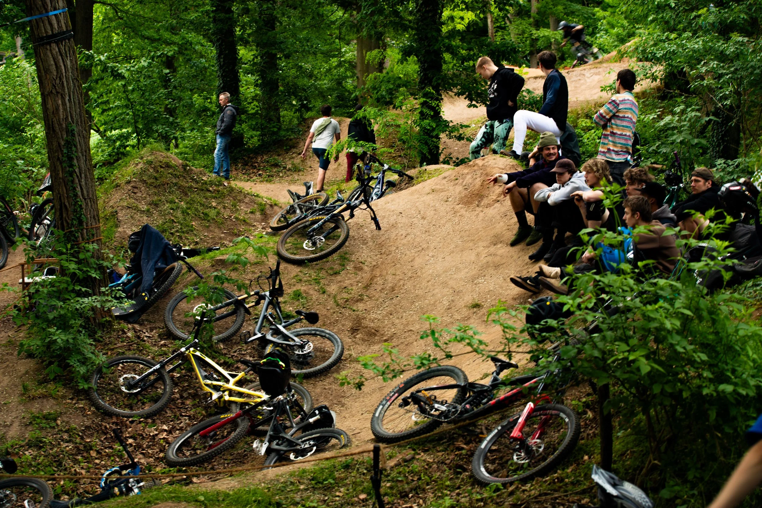 Foto_Jens_Staudt_TESTPILOT.bike_KRATERTRAILS_BITTE_BACKLINK_DANKE-8323.jpg