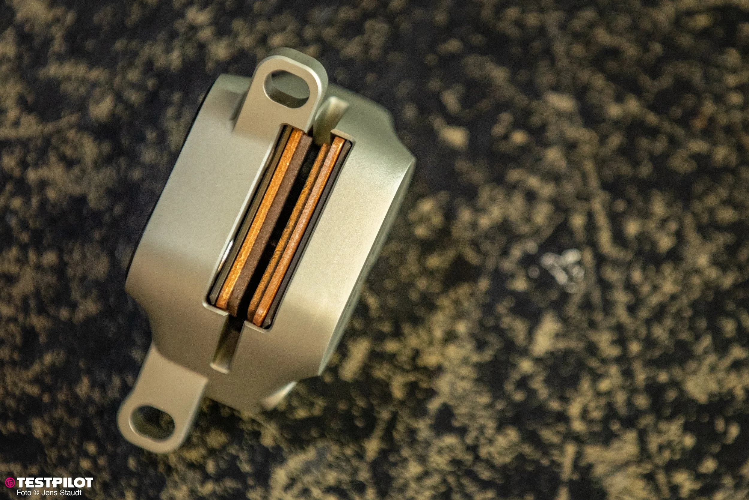 Foto_Jens_Staudt_Eurobike_Stablead_Bikeparts_Shocks_Forks-2563.jpg