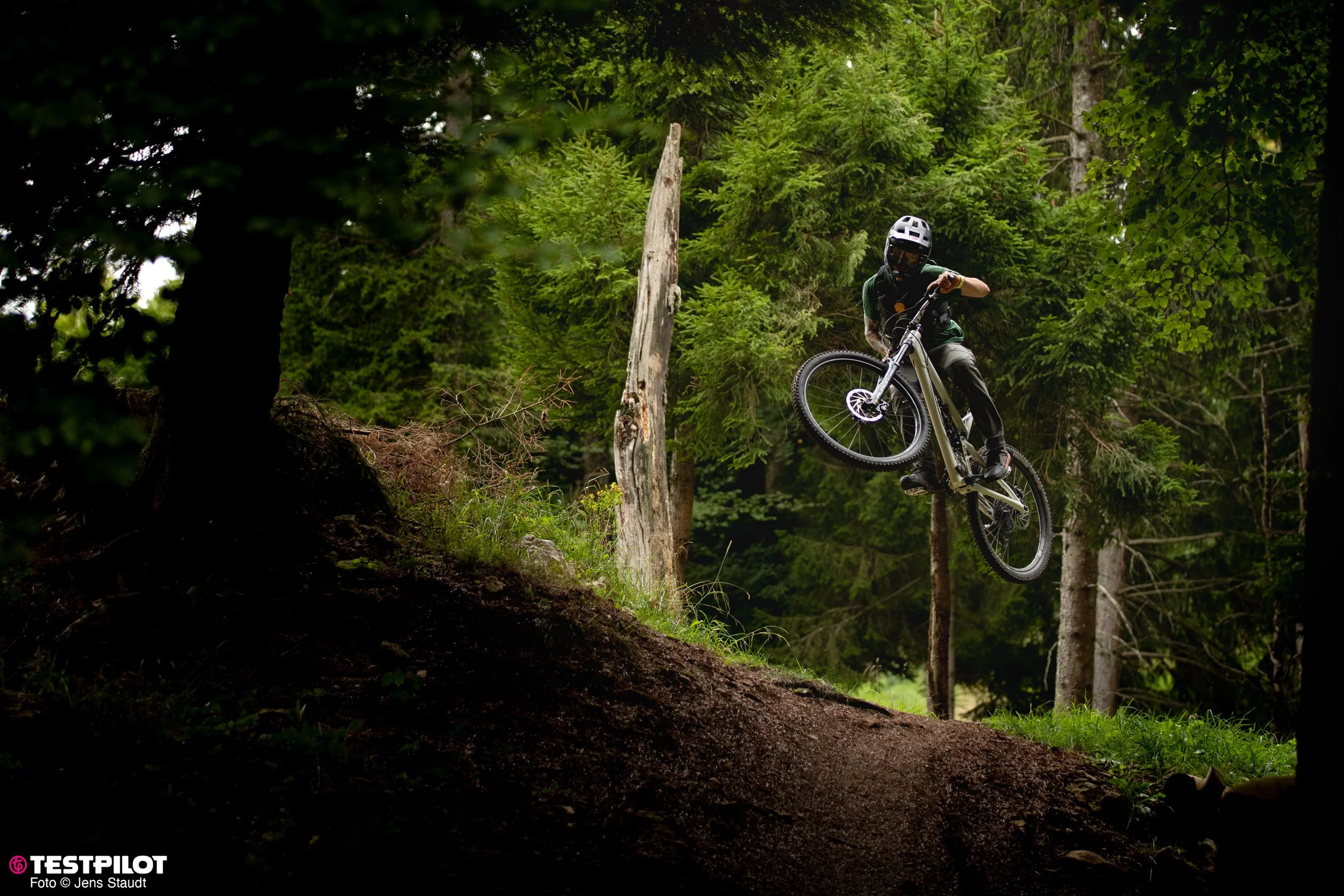 Foto_Jens_Staudt_Reichmann_EMRG_Senduro_Test_Review_action-0141.jpg