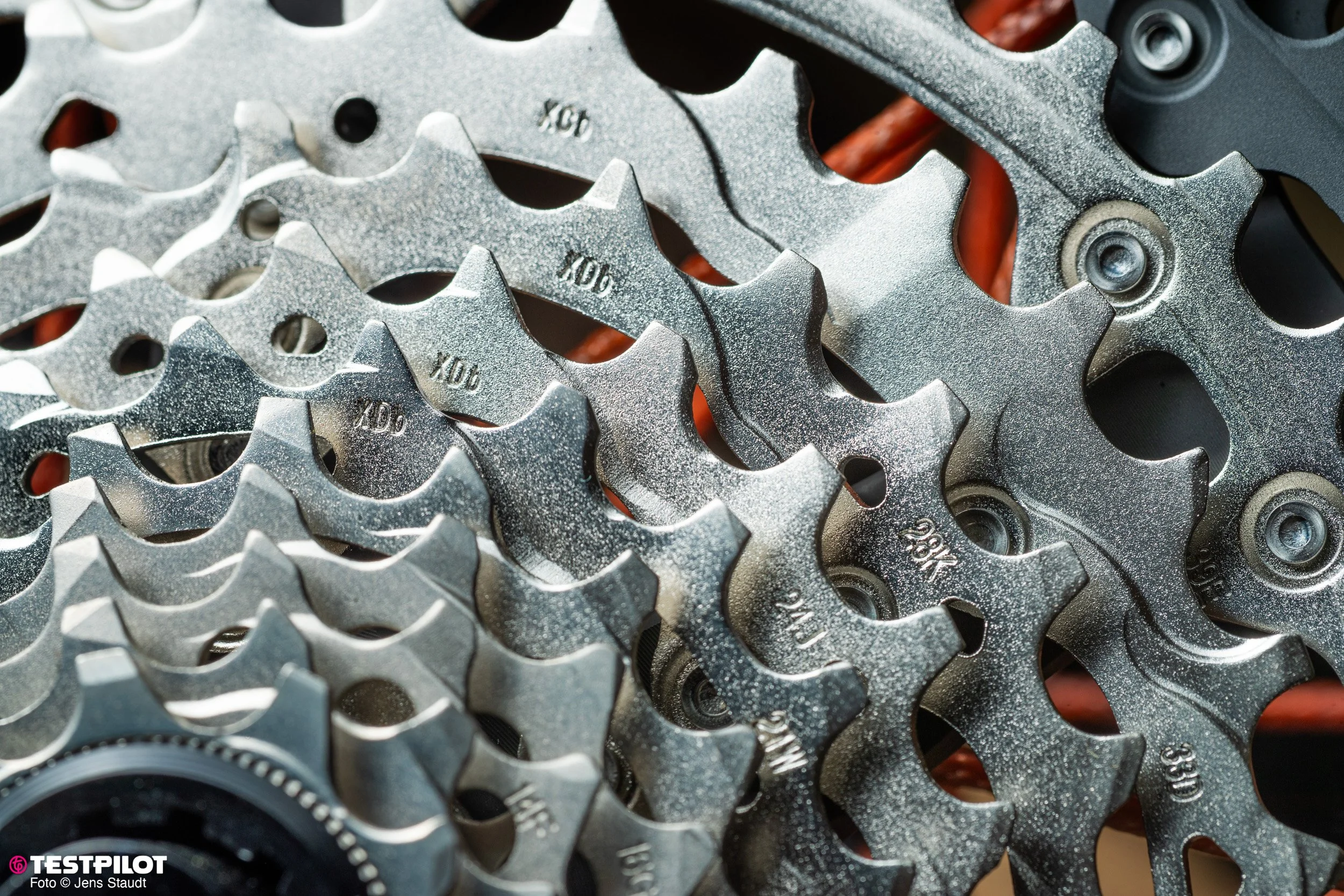 Foto_Jens_Staudt_Shimano_wireless_comparison_XTR_XT_DEORE_review-3181.jpg