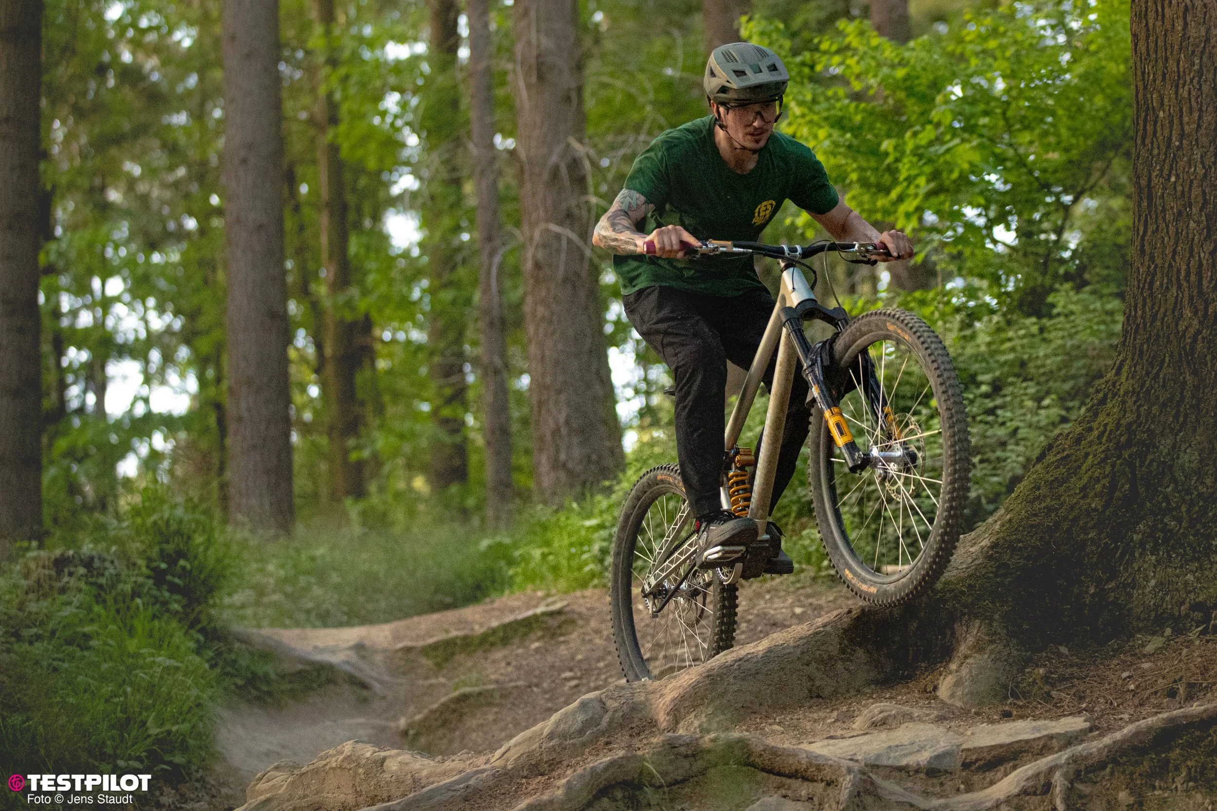 Foto_Jens_Staudt_UNCHAINED_Bikes_Review_TESTPILOT_bike-4736.jpg