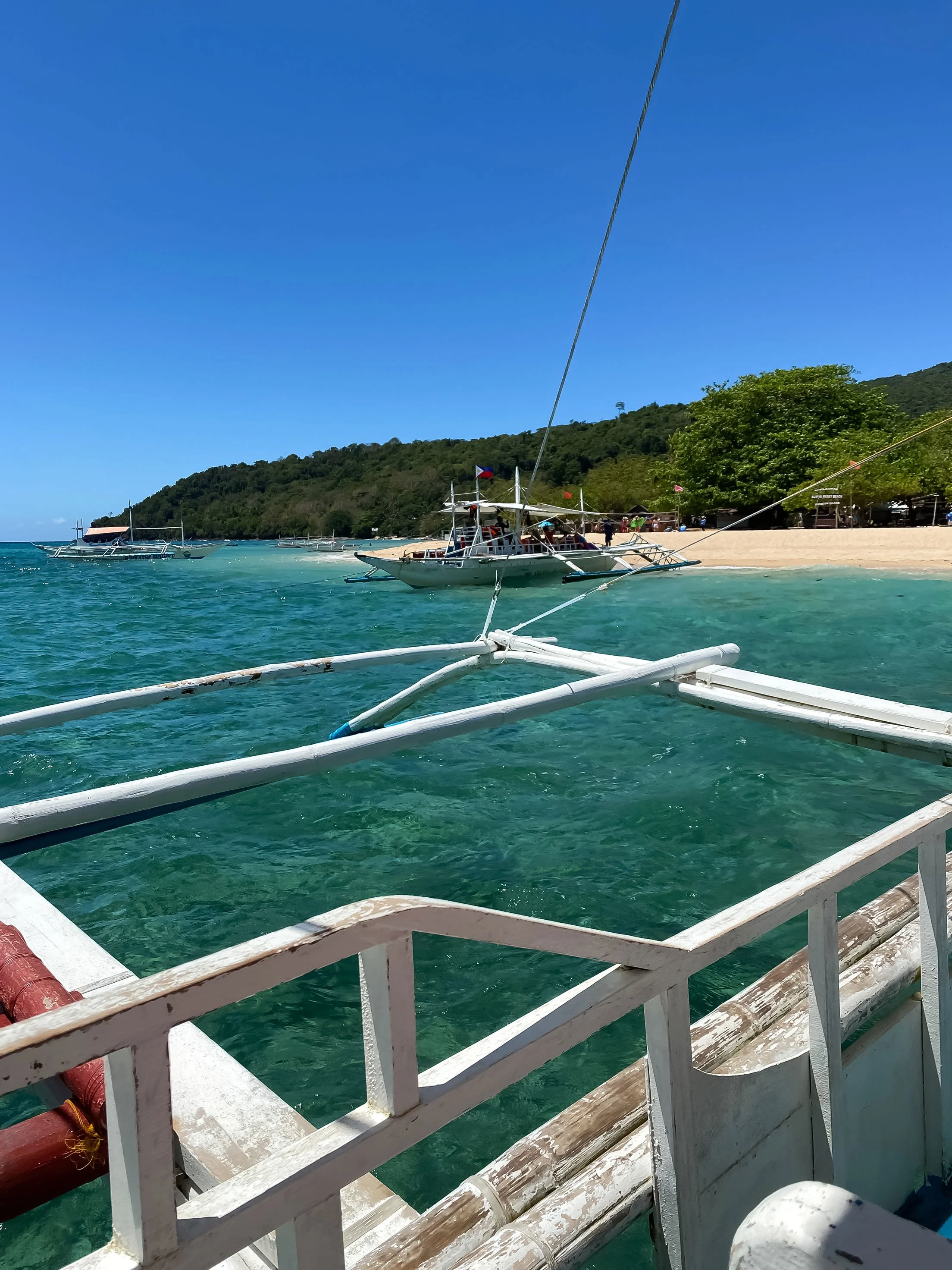 brianna-cariola-photography-isla-de-gigantes-philippines-71.jpg