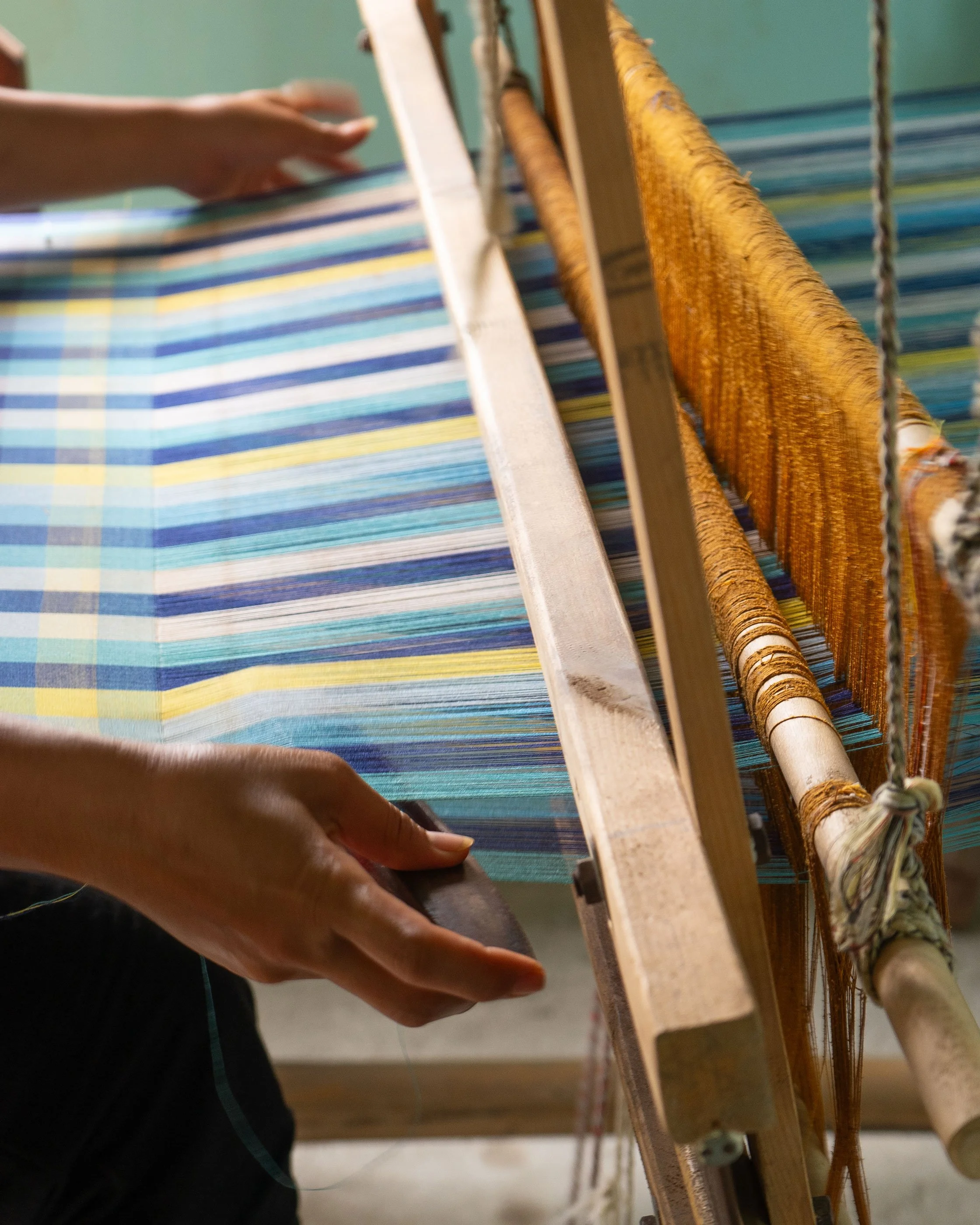brianna-cariola-photography-oton-philippines-hablon-weaving-2.jpg