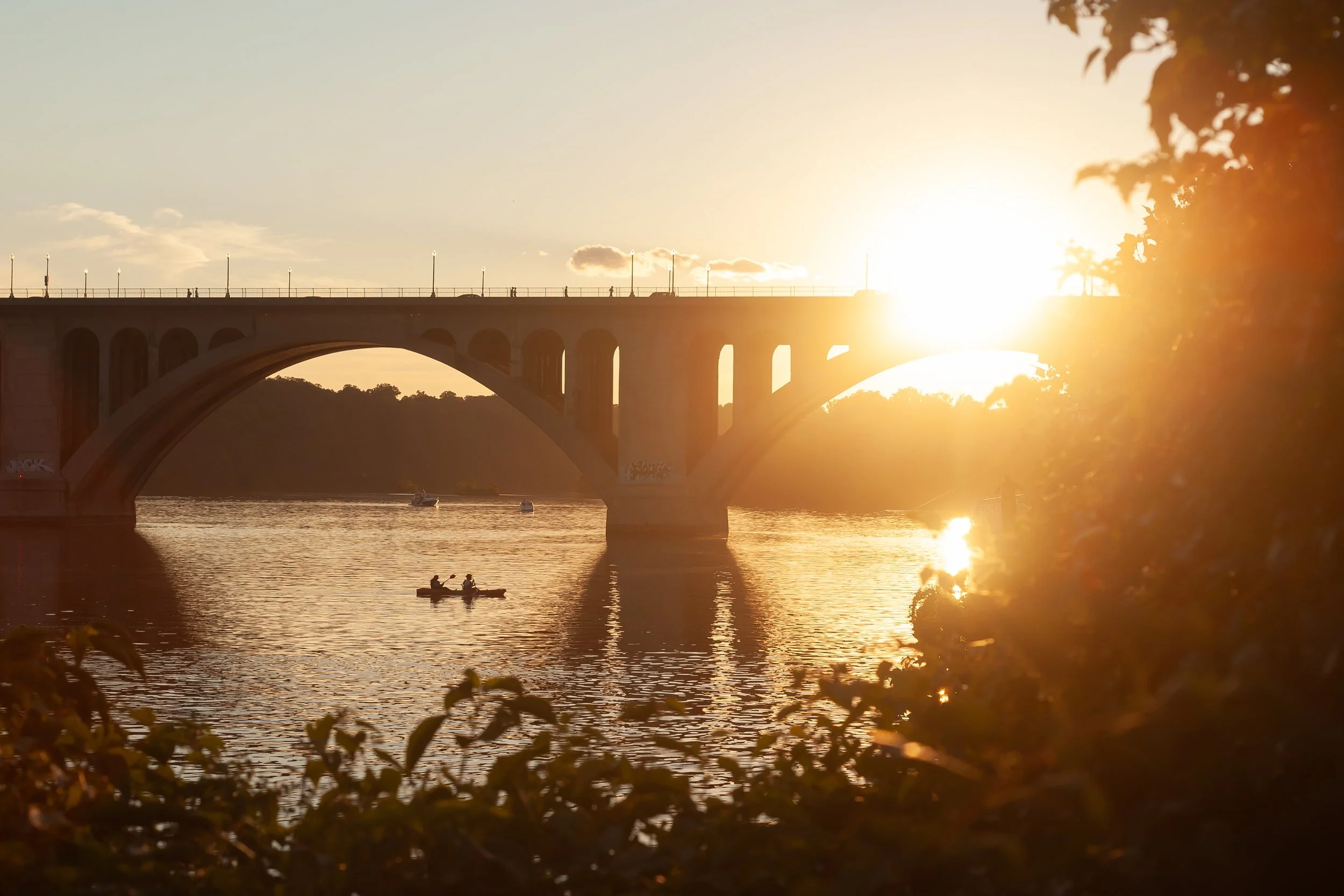 brianna-cariola-photography-washington-dc-potomac-river-sunset-boats-1.jpg