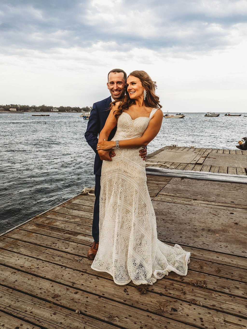 dogs were seriously paid actors 🌊

Coordinator @fosterevents 
Photography @hanahrosephotos 
Venue @duxburybaymaritimeweddings 
Catering @aldenparkrestaurant 
DJ @capetunes 
Transportation @firststudentinc 
Hair @cindygbeauty 
Make-up @baby.face.stud