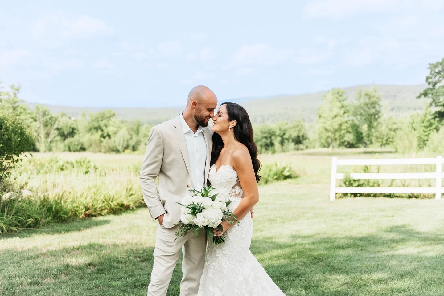 1 day late, but happy anniversary Steph + Mikail 🤍thank you for being the poster child of @fosterevents and congrats on baby boy!

Photographer @nicolehuntphotography 
Hair &amp; make-up @nicole.bartlett.beauty 
Catering @lilmisssophies 
Florals @le