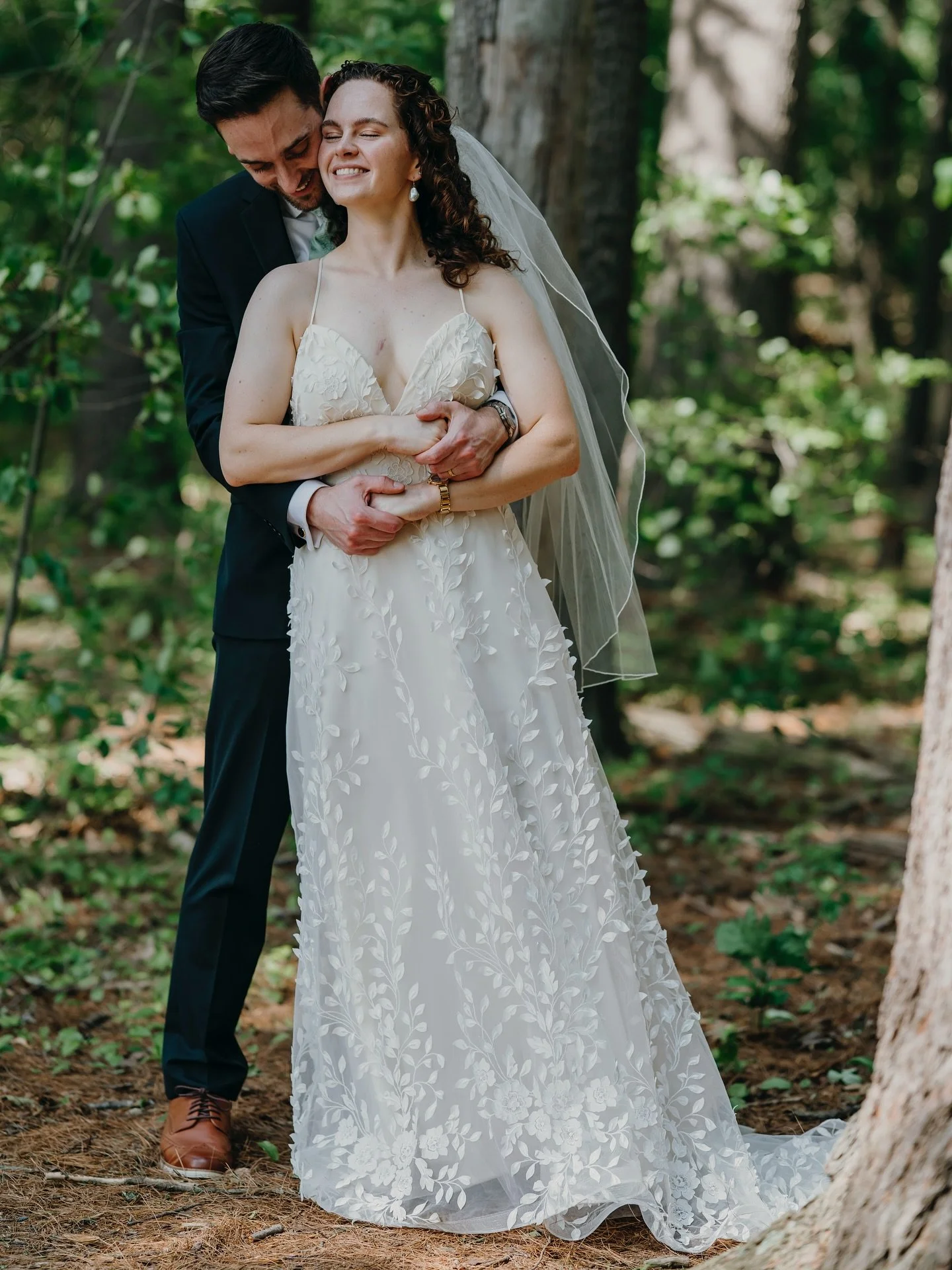 these views @veasey_memorial_park are just beautiful 🍃

Coordinator @fosterevents 
Photographer @photography_service_in_ct 
Catering @poursandpetals 
Rentals @baystatetentandparty.ma 
Restrooms @thethronedepot 
Cake @twistbakerycafe 

#outdoorweddin