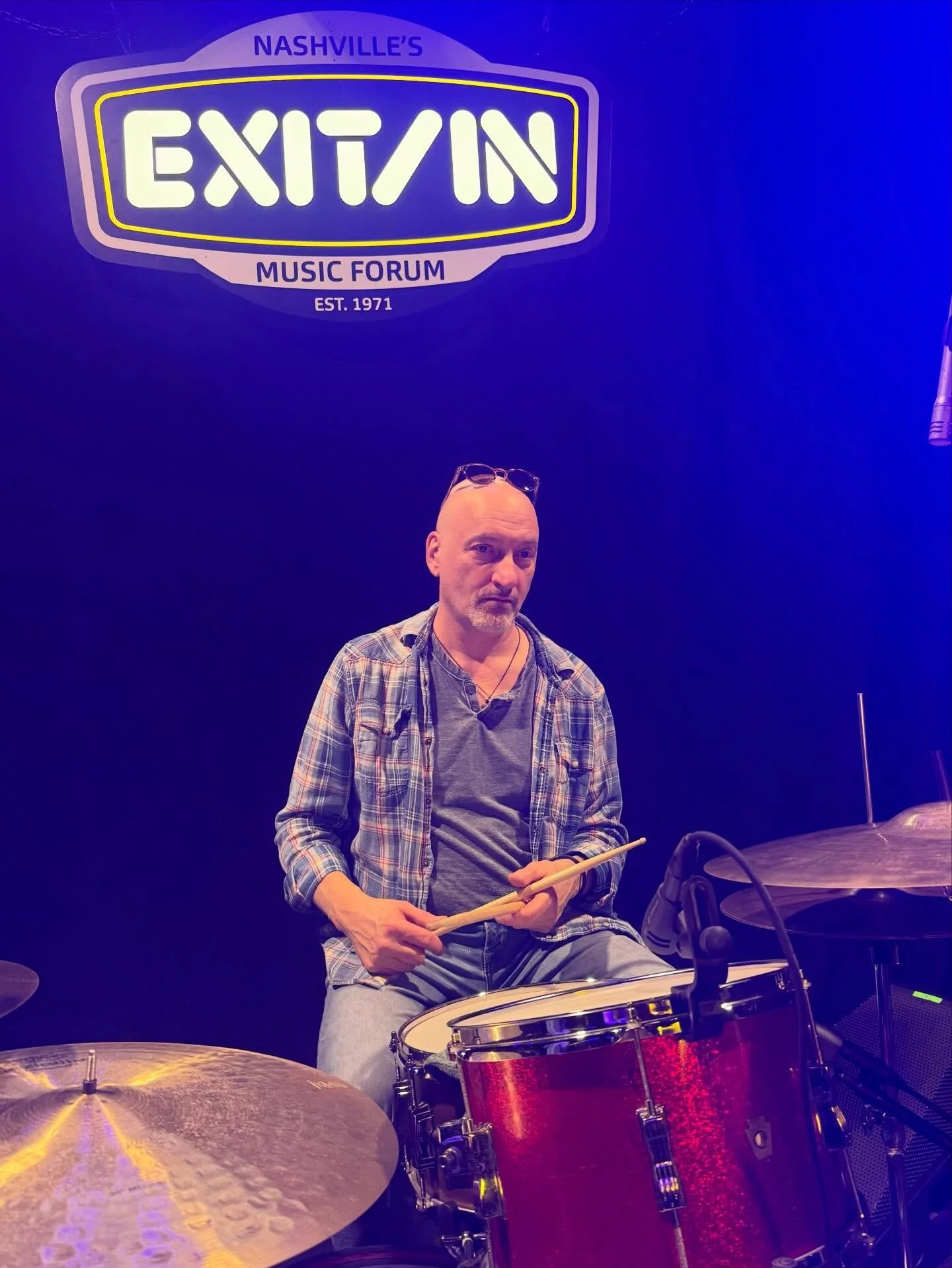 Happening tonight with @tennesseedead. 9p start for us @exit_in. @lukesandsbass @jonmahaffeyguitar @scotstoffersen @rocknrollkeys @gingersandsmuse 📷 @gingersandsmuse