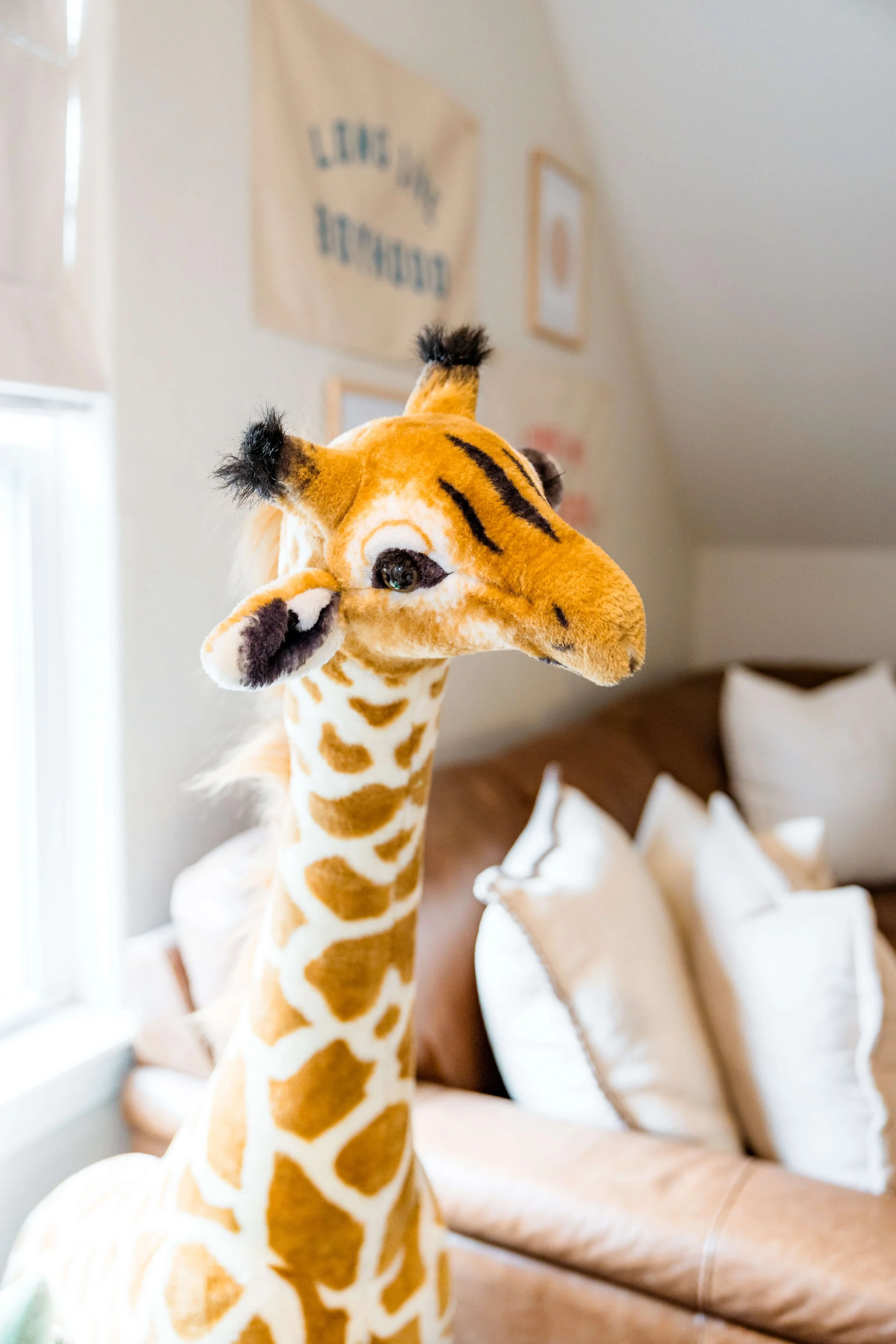playroom-giraffe-stuffed-animal.jpg