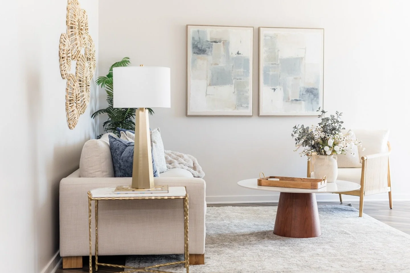 From Forgettable to Jaw-Dropping Five-Star Luxury

This corporate temporary living apartment used to feel cold, cluttered, and uninspired&mdash;a space you&rsquo;d pass through but never want to stay in. 

Now, it&rsquo;s a coastal oasis with 5-star 