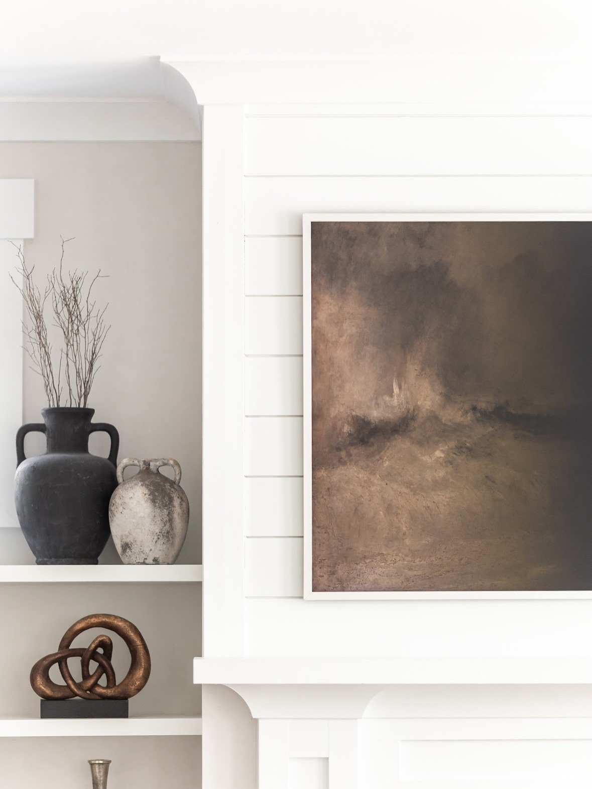 Good design is seen. Smart organization is felt. The magic is having both.

We bring them together seamlessly. Ready for your transformation?
#organization #design  #home  
📸: @samiroyphoto and @erinkonrathcollective