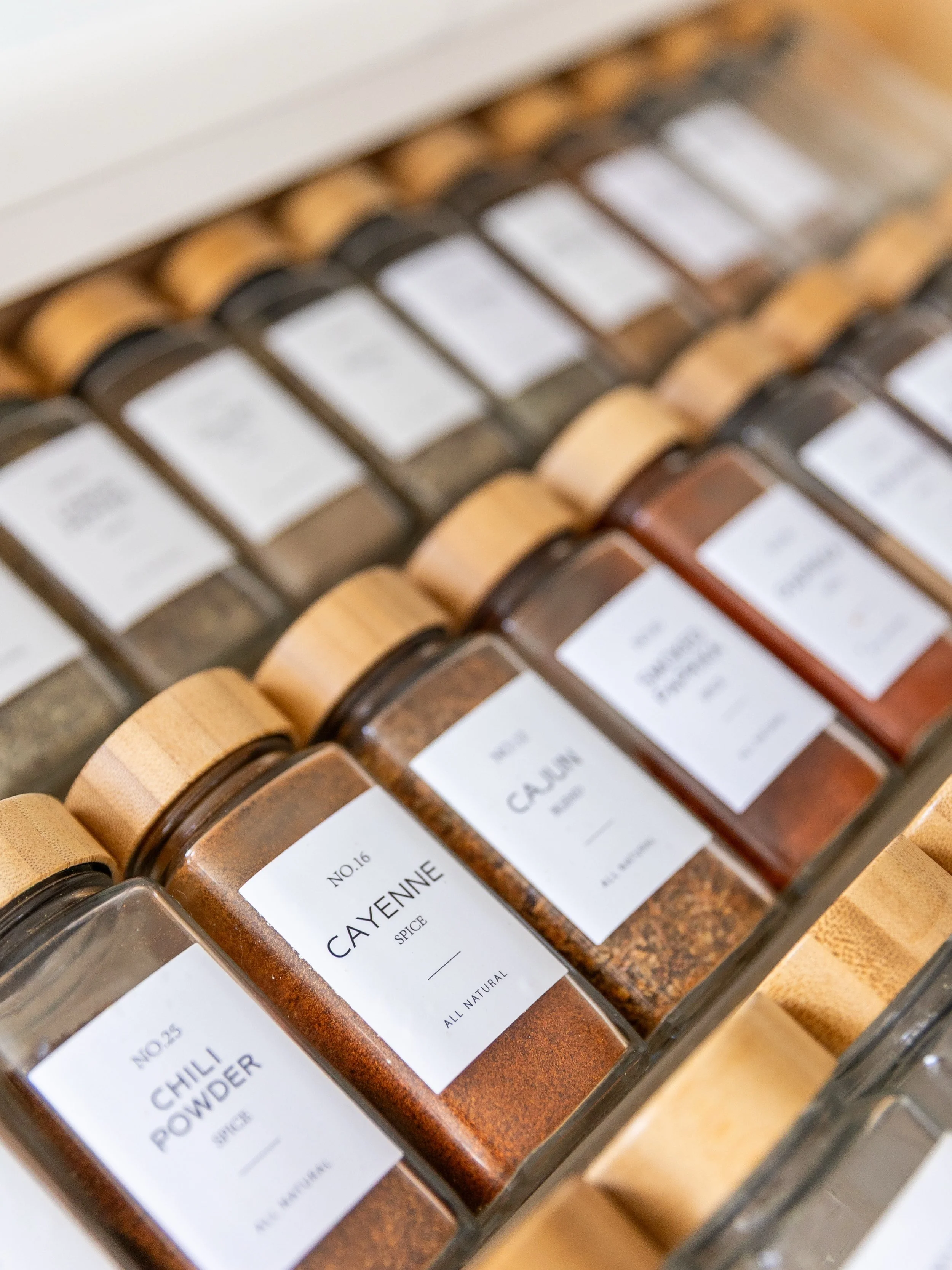 Want your entire home to feel more organized? Start with the kitchen.

The kitchen is the heart of the home. It&rsquo;s where mornings begin, meals are prepared, and family and friends naturally gather.

When the kitchen is organized, everything feel