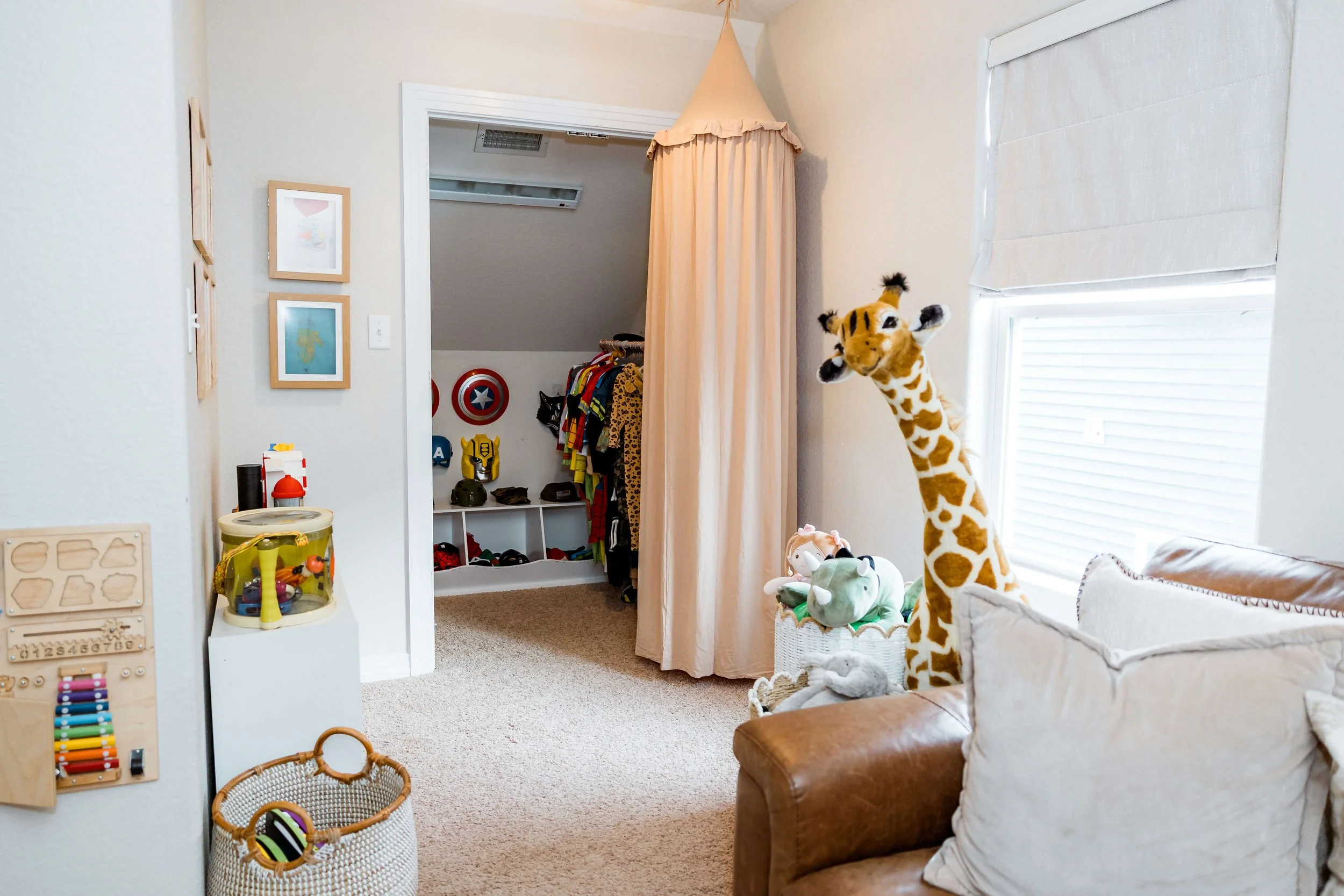 playroom-costume-area-canopy.jpg