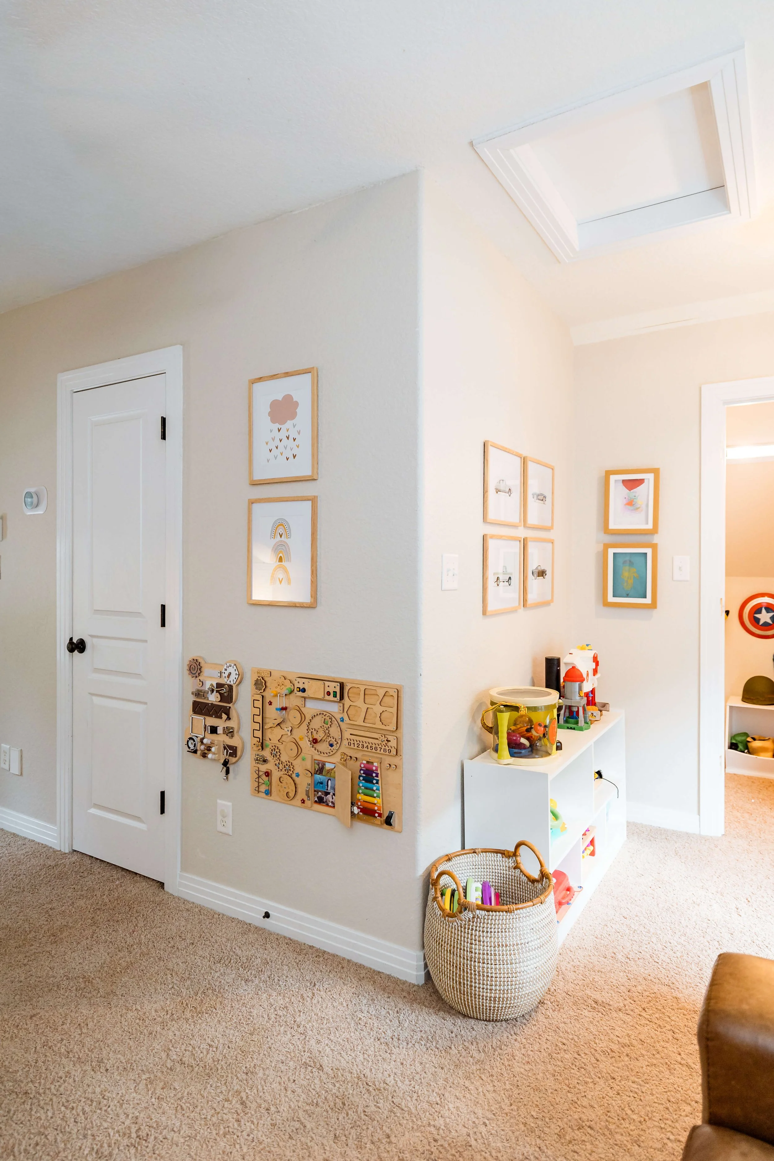 playroom-wall-art-boys-girls.jpg