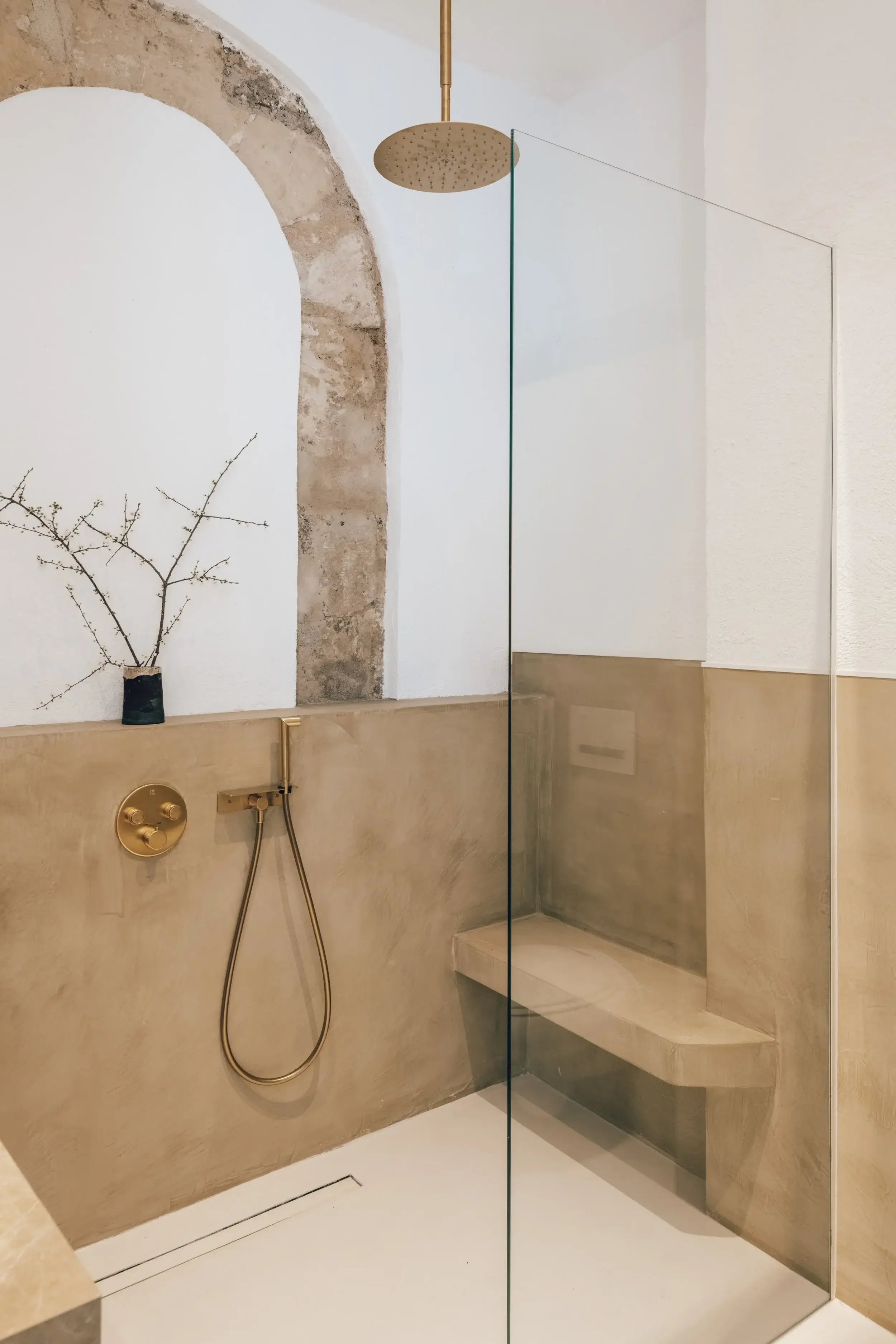 beige-mallorca-bathroom.webp