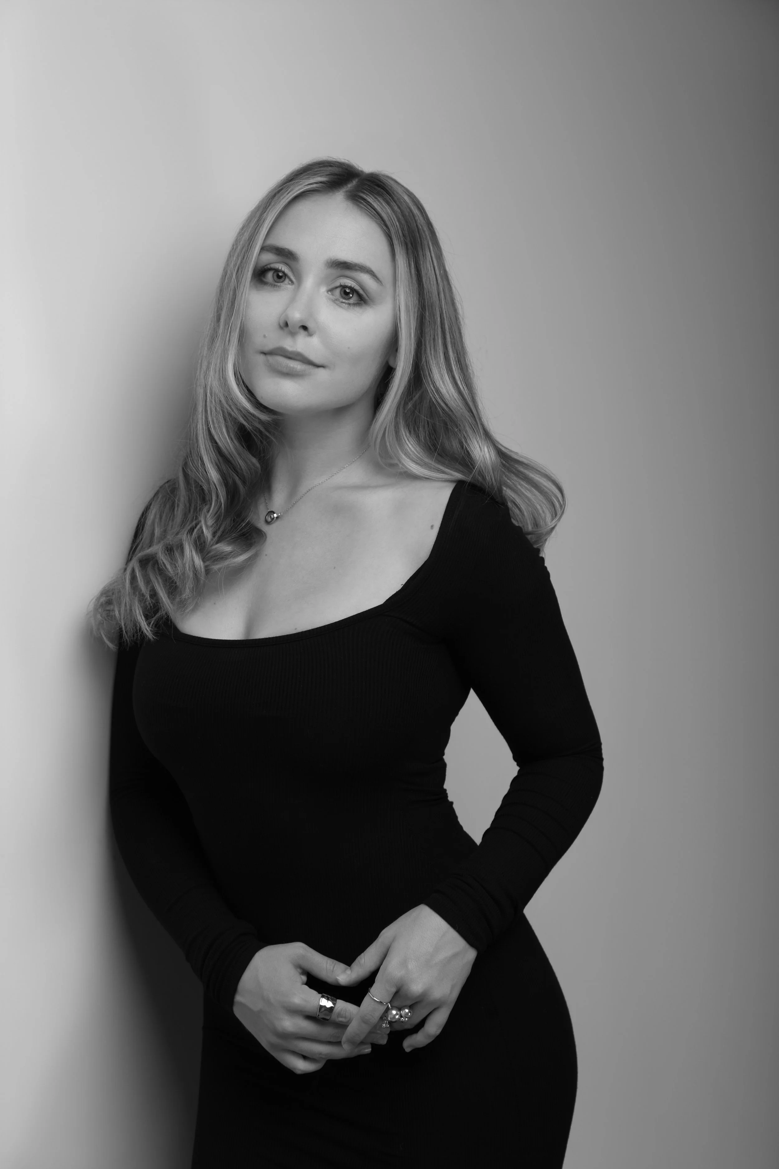 Melina BW-14.jpg