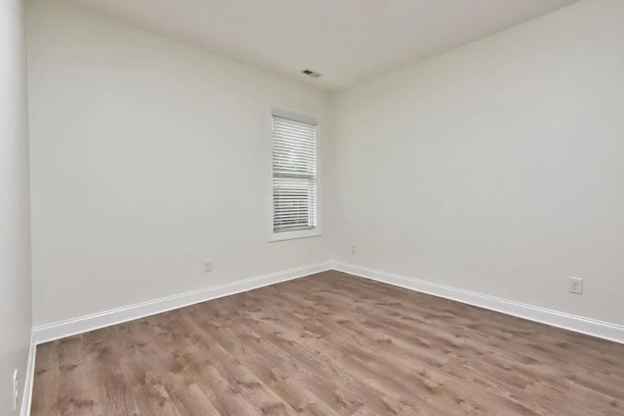 bed 2.jpg
