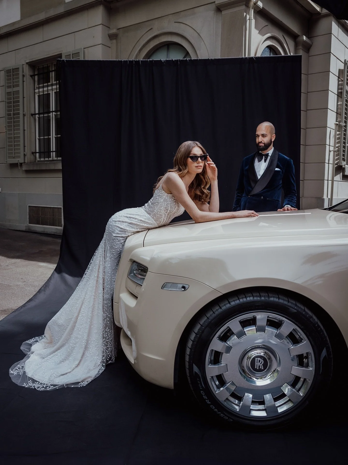 Our editorial at Belvoirpark felt like a dream come to life. A day woven with beauty, intention, and the artistry of kindred creatives. Here&rsquo;s a glimpse into this unforgettable collaboration - a celebration of vision, light, and connection🤍
.
