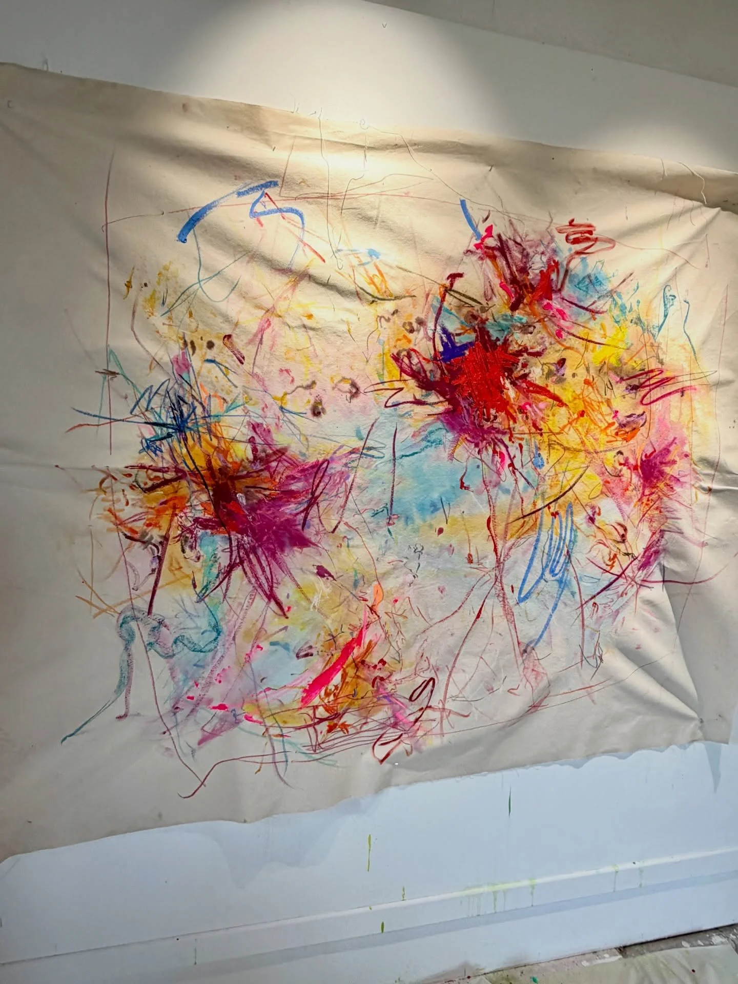 Red isn&rsquo;t really a colour that normally shows up in my paintings&hellip;. But it seems to be following me around these past few days, so I guess it&rsquo;s no surprise that it showed up on this large abstract I&rsquo;ve been working on🤣. It fe