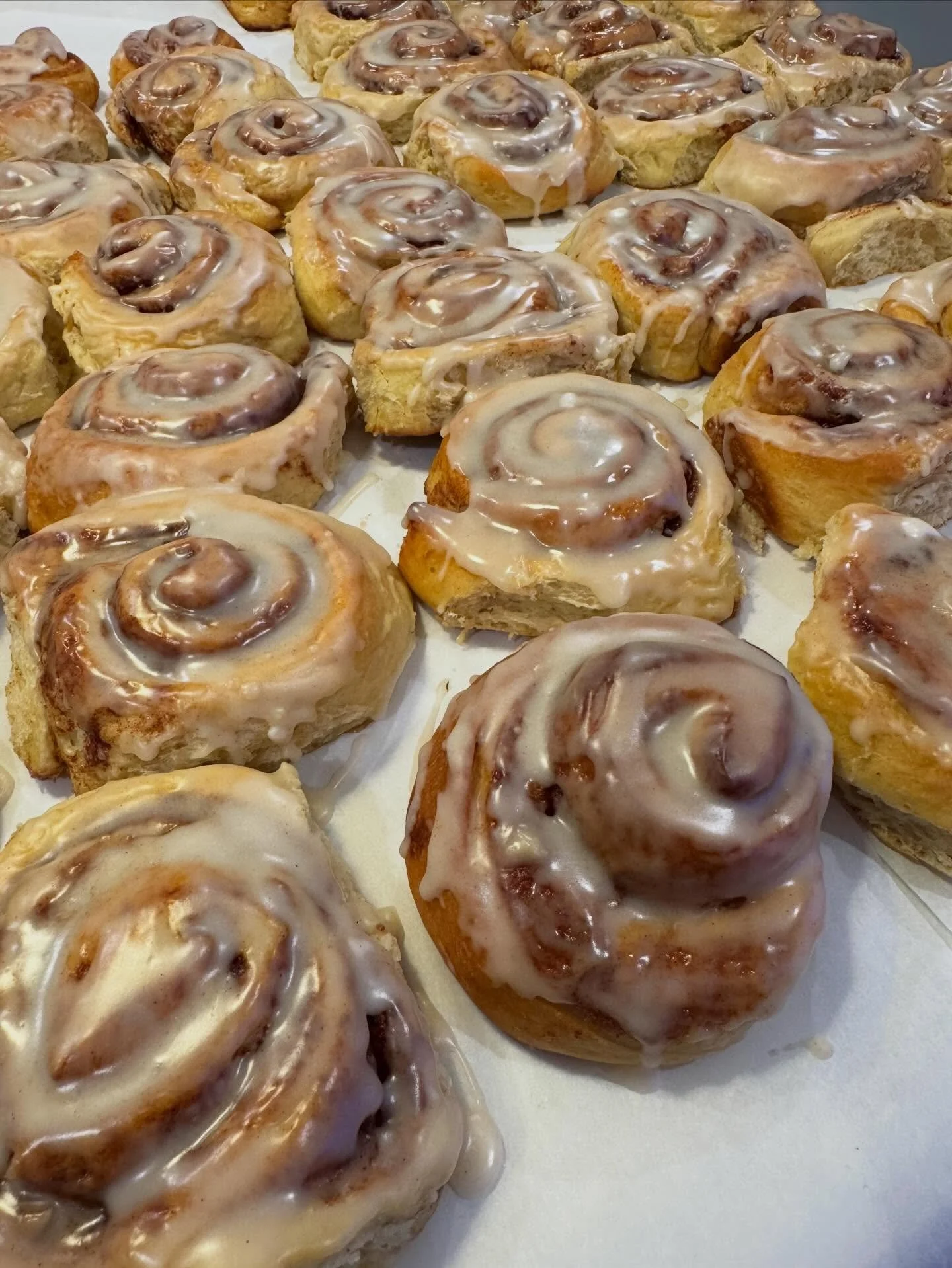 SO-DOUGH CINNAMON ROLLS EVERY WEEKEND @chattamarket @chattarivermarket