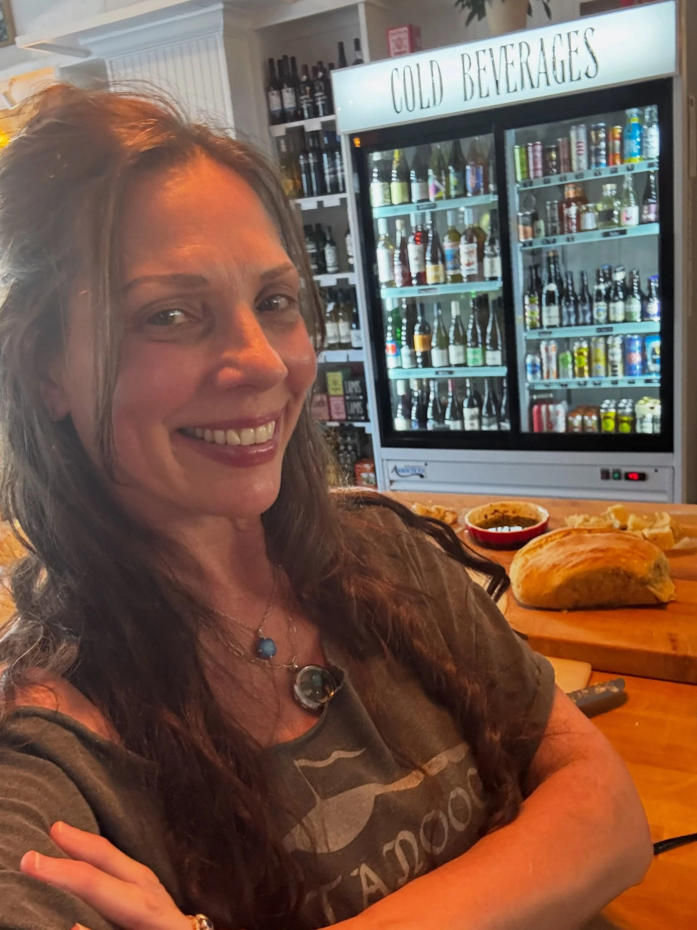 SUCH AN AWESOME EVENING WITH THE AMAZING PEOPLE @pedestrianwineandcheeseshop AND the wonderful Chattanooga community! I got my FIRST BREAD CLUB SUBSCRIPTION TONIGHT!! Tasted yummy wines, sold some delish So-Dough goodies! 

Linktree above if yours lo