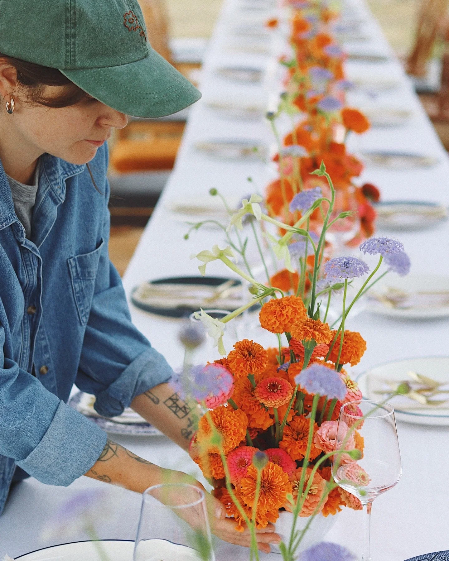 It was such a joy doing flowers for @thelongtablemt last night! This time I decided to go bold and colorful to celebrate the last sweet days of summer. 💖 

#localflowers #floraldesign #events #missoula #montana #flowers