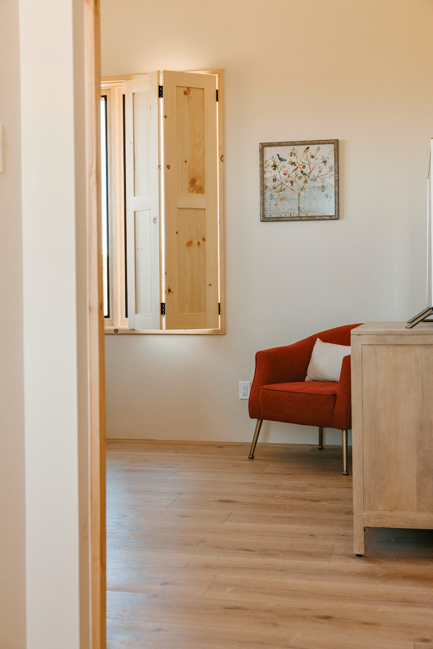 123009_INNIS_Portfolio Shots 00030.png